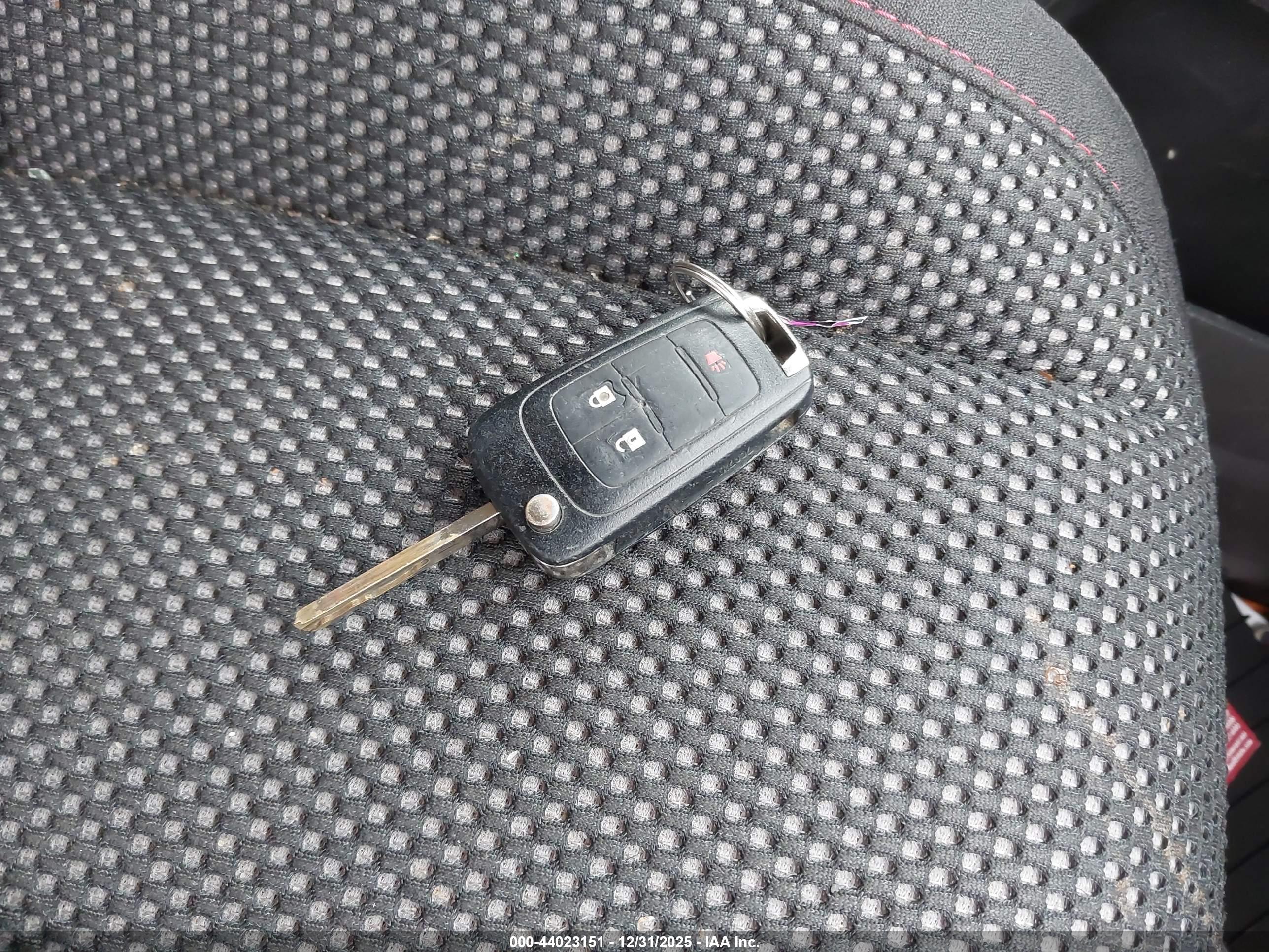 CHEVROLET EQUINOX image 11
