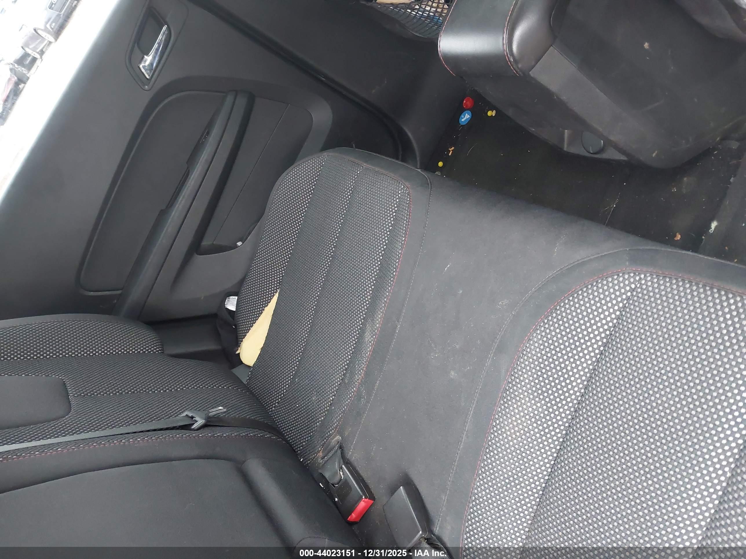 CHEVROLET EQUINOX image 8
