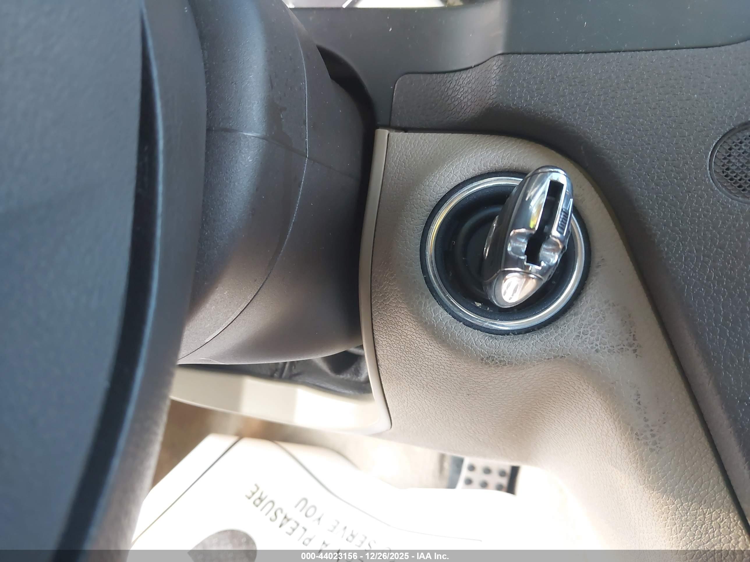 MERCEDES-BENZ C image 11