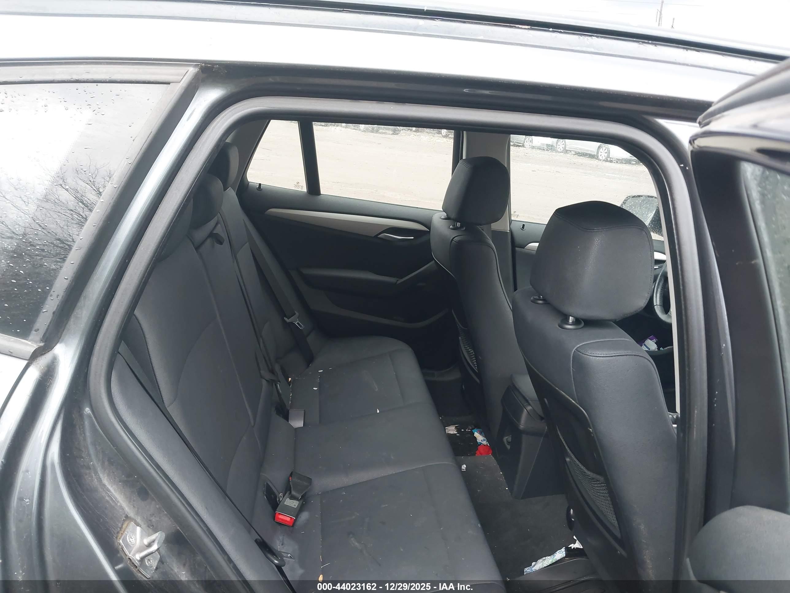 BMW X1 image 8