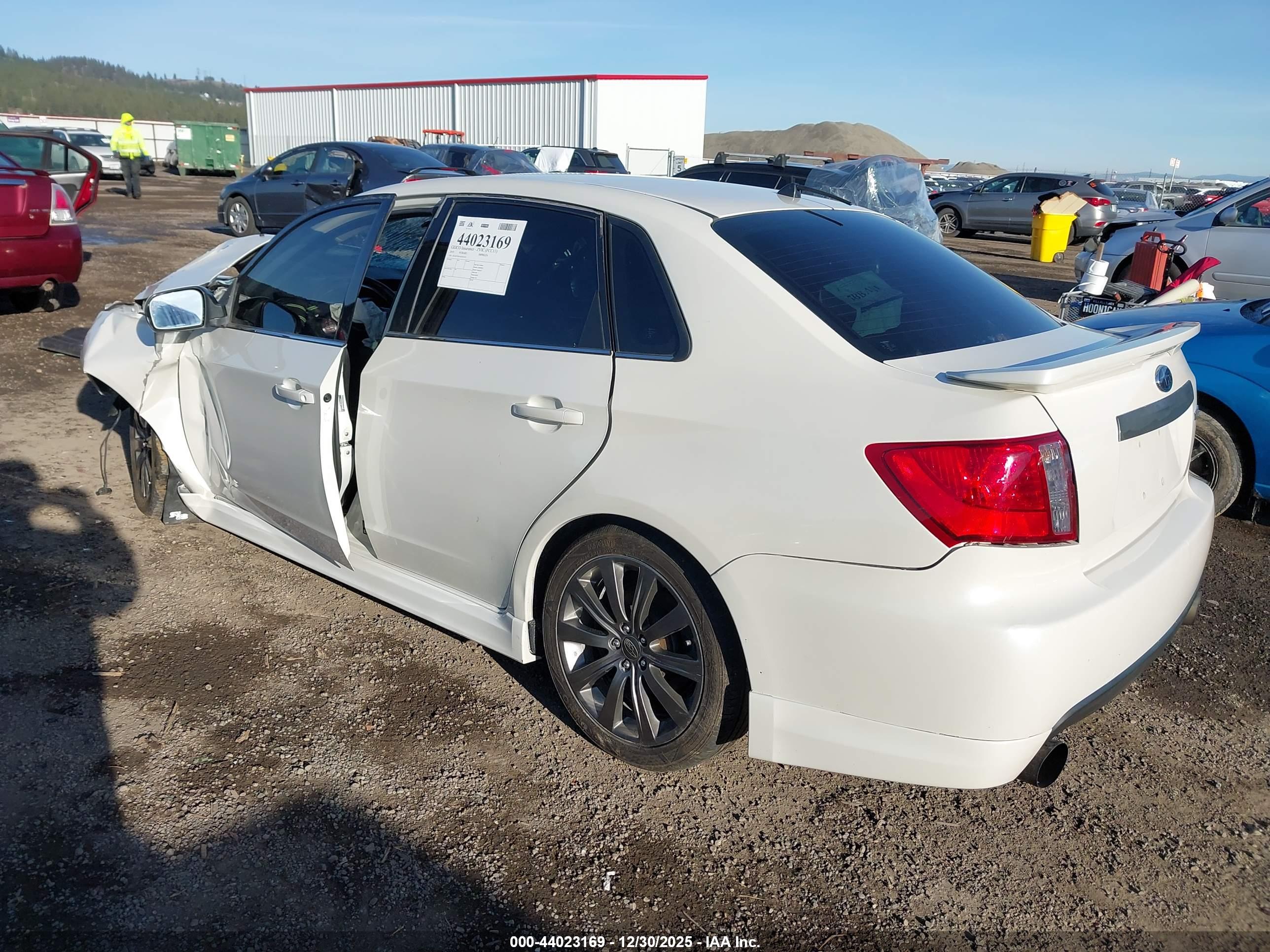 SUBARU IMPREZA image 3