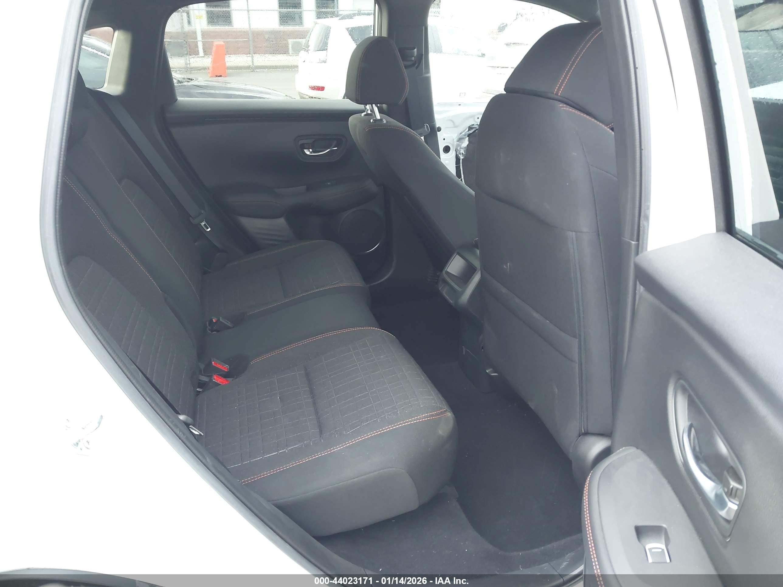HONDA HR-V image 8