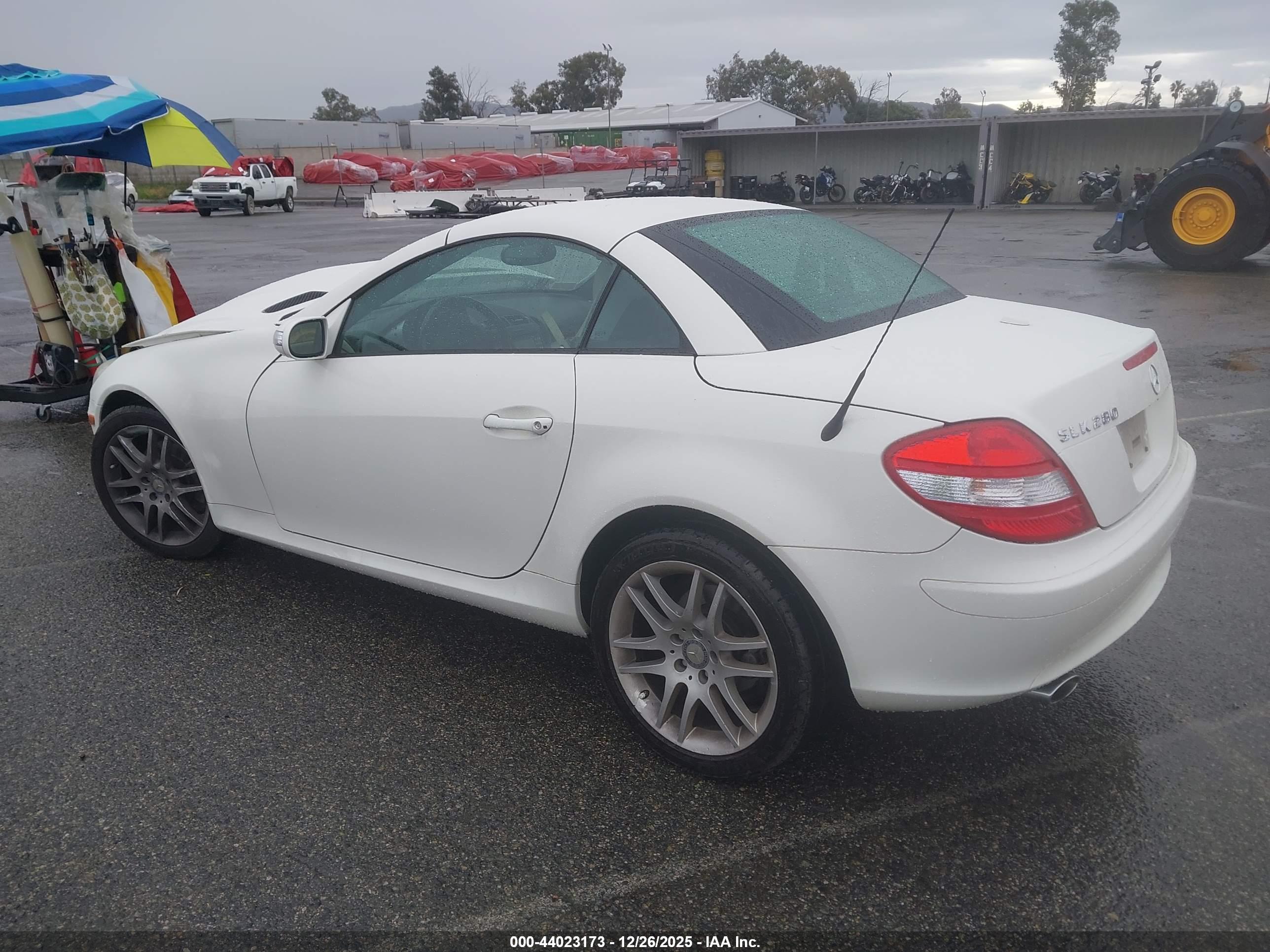 MERCEDES-BENZ SLK image 3