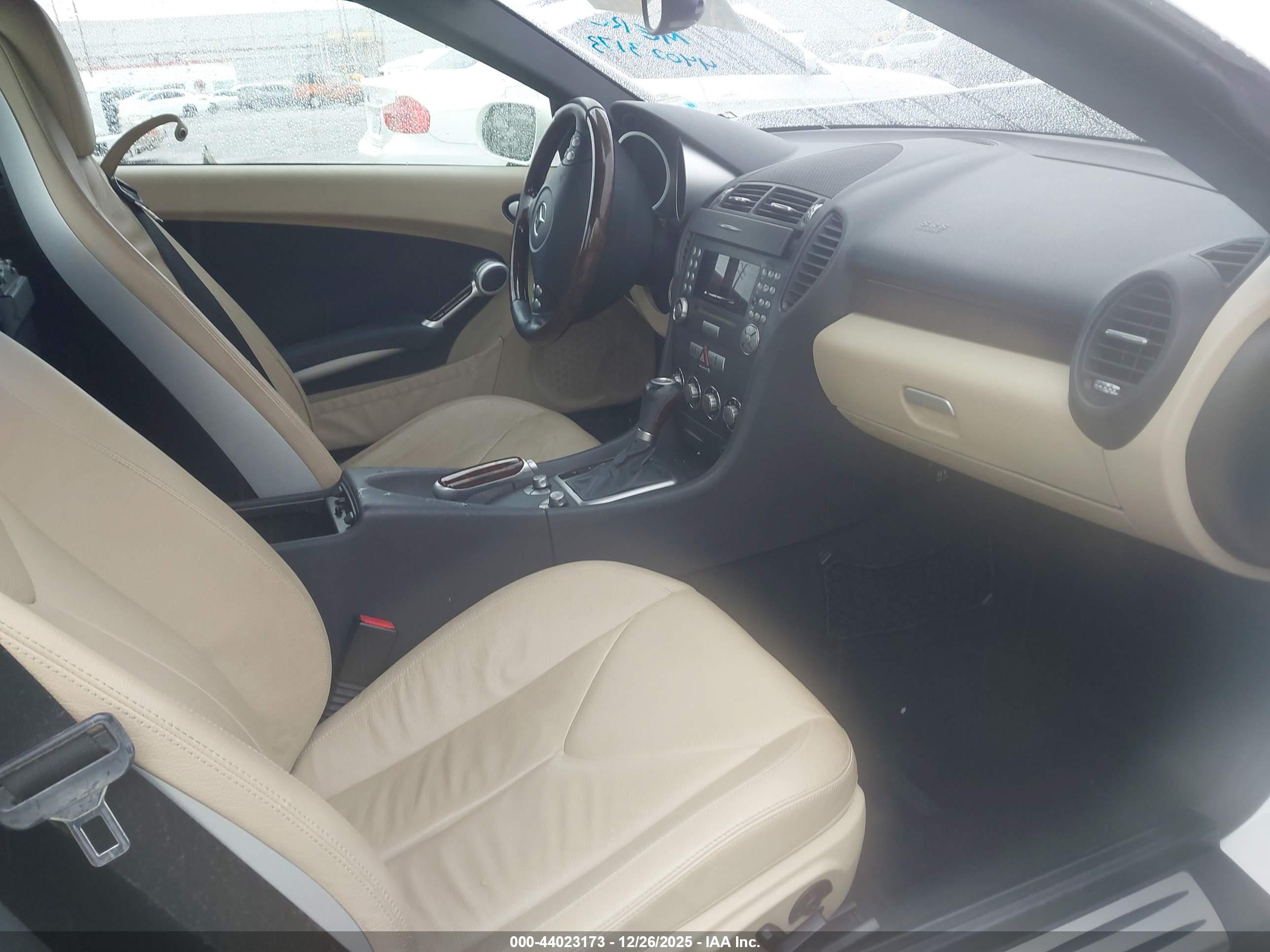 MERCEDES-BENZ SLK image 5