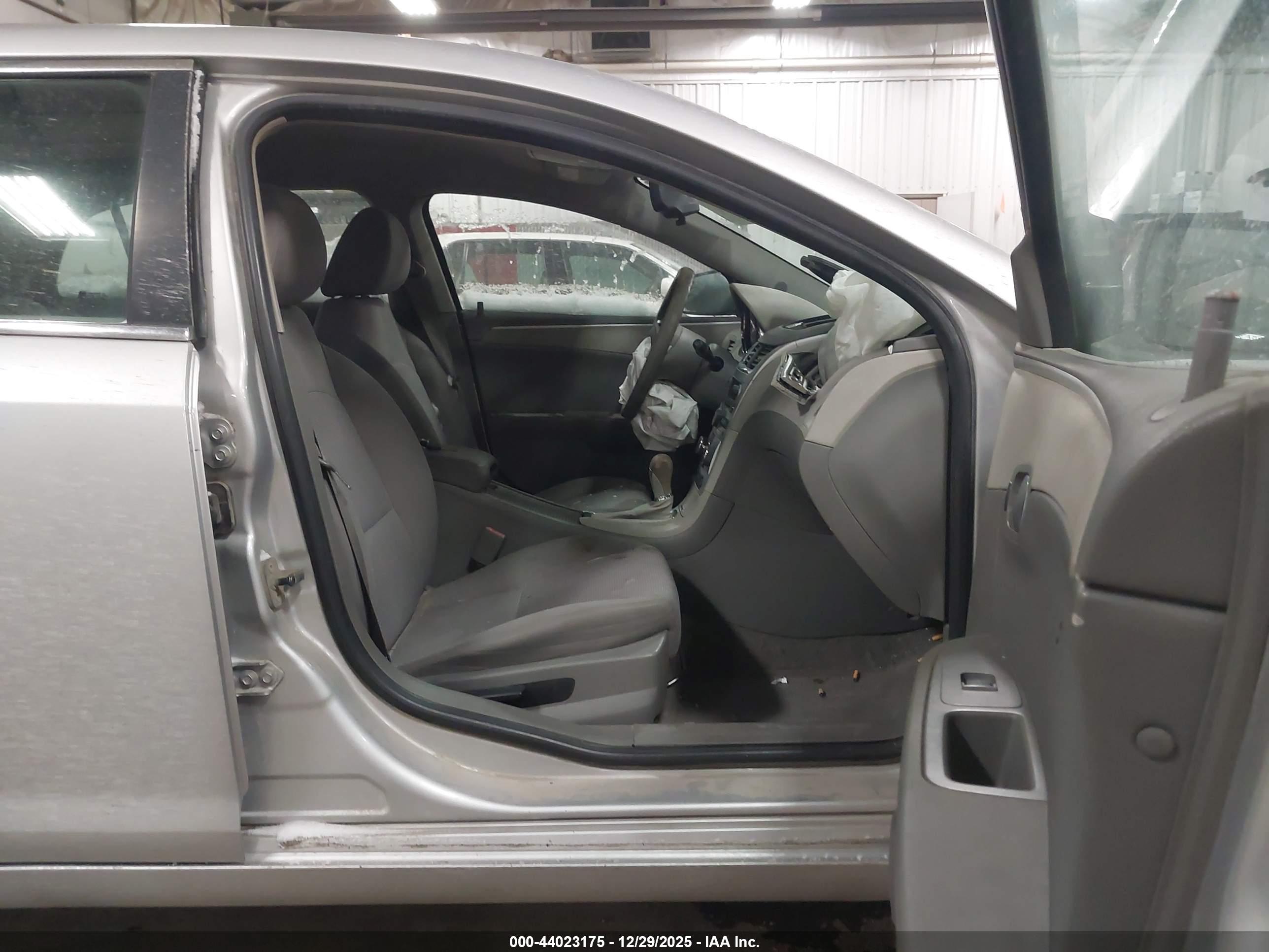 CHEVROLET MALIBU image 5