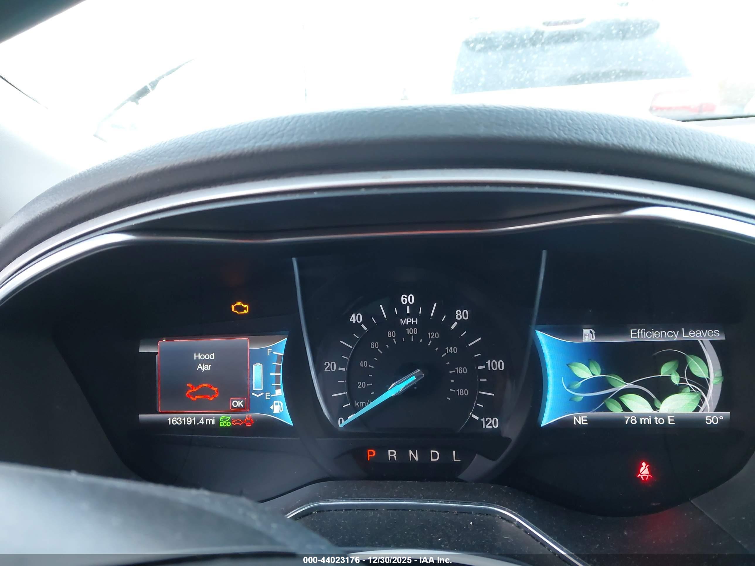 FORD FUSION image 7