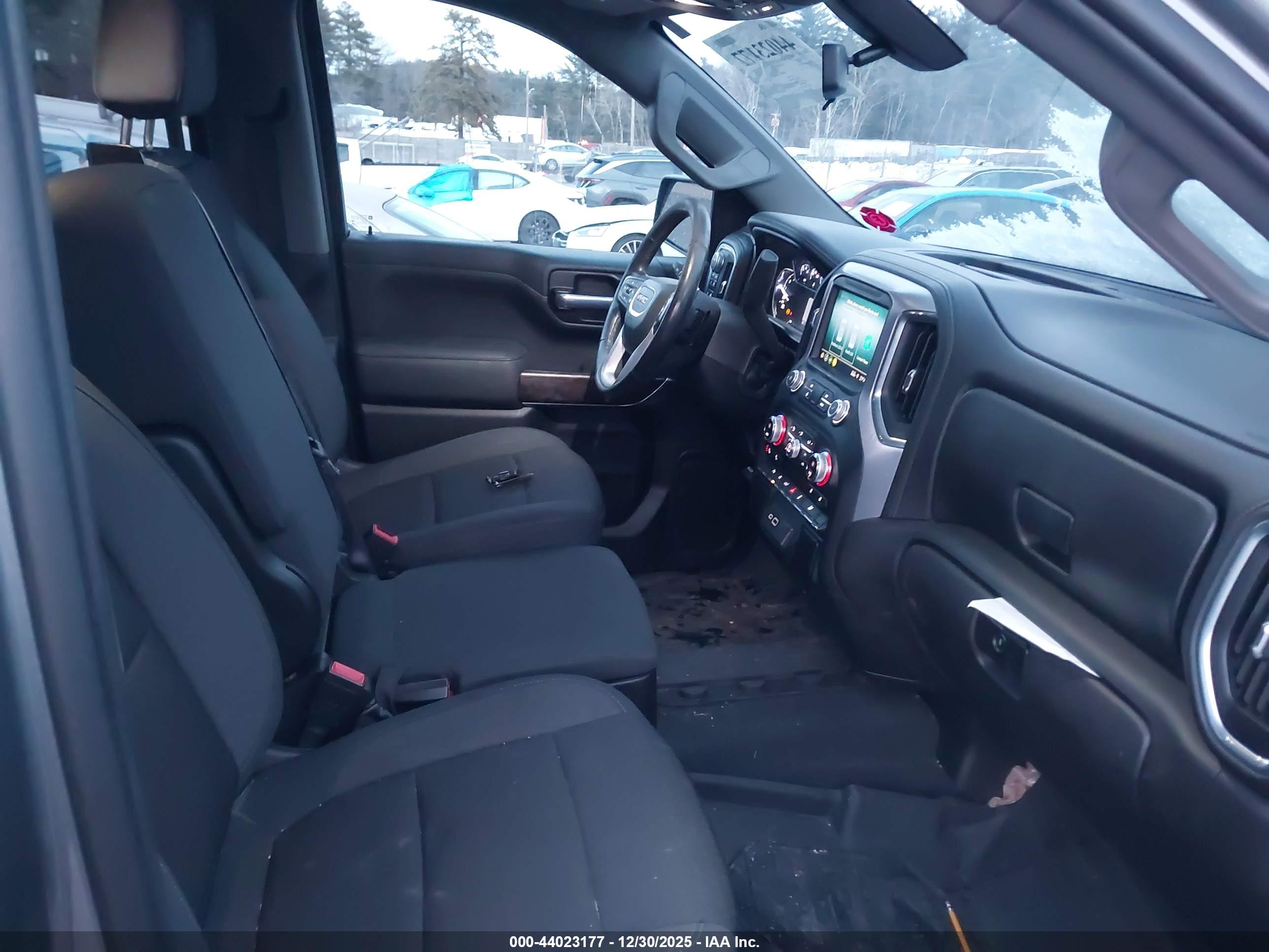 GMC SIERRA image 5