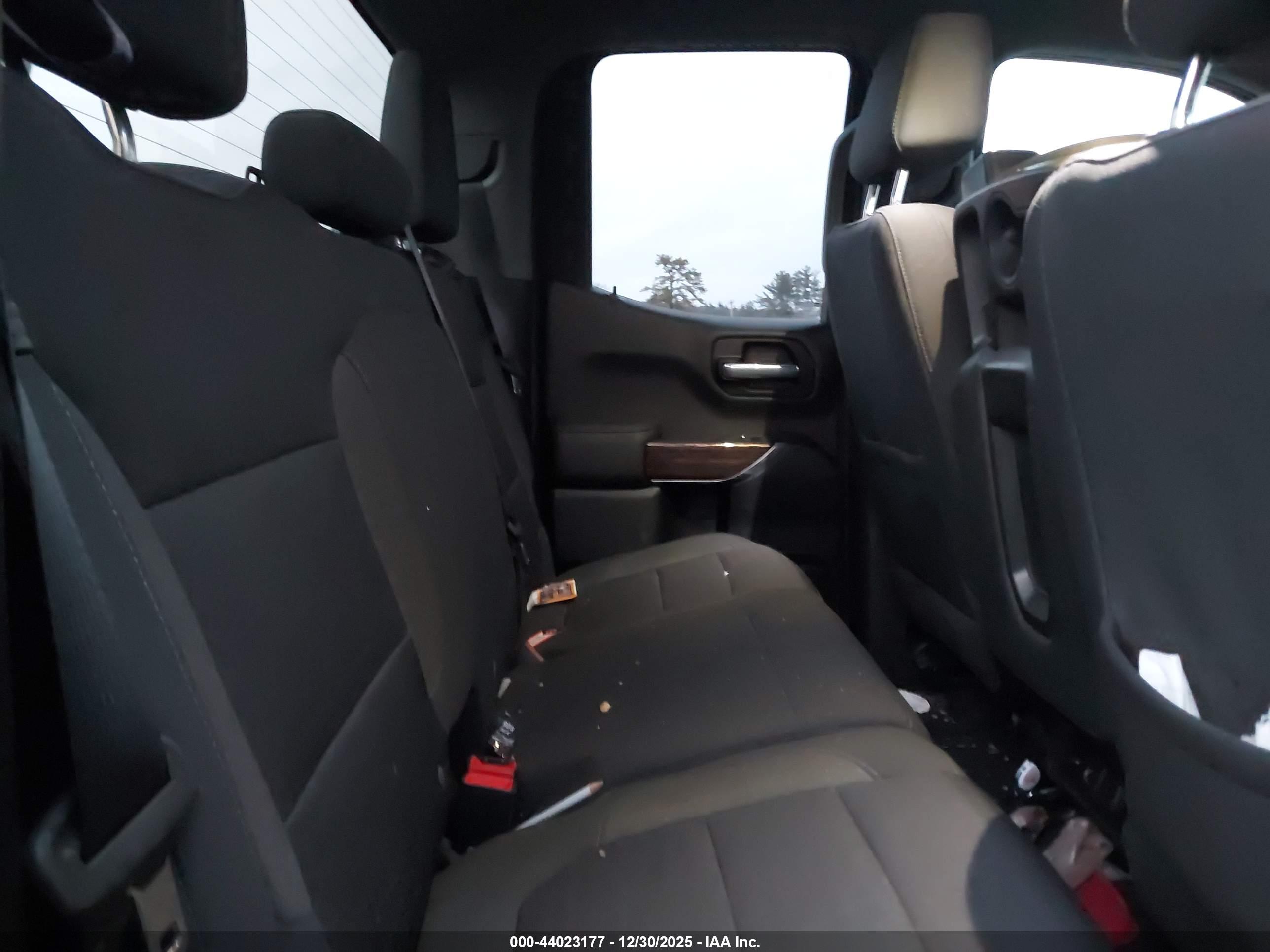 GMC SIERRA image 8