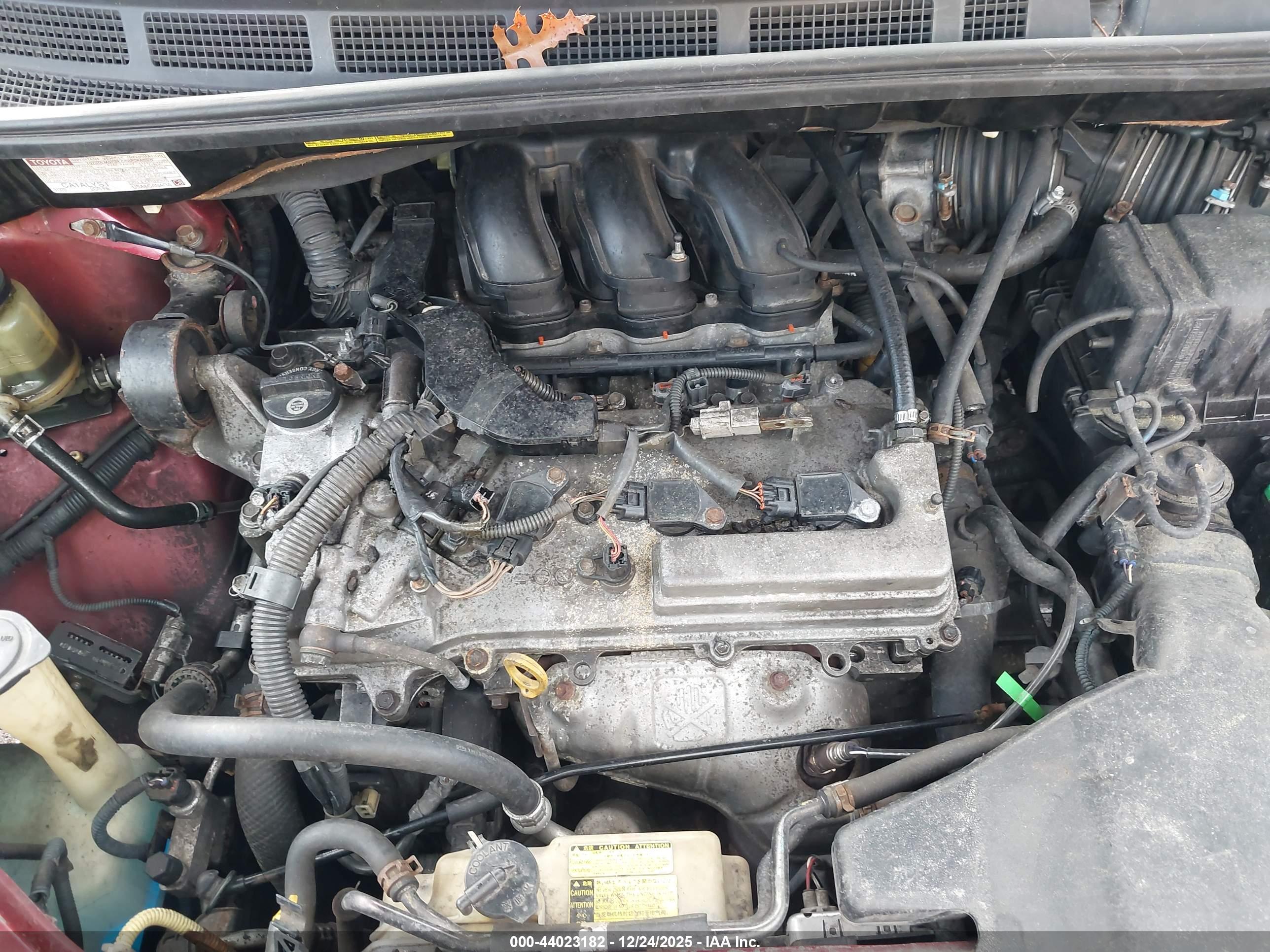 TOYOTA SIENNA image 10