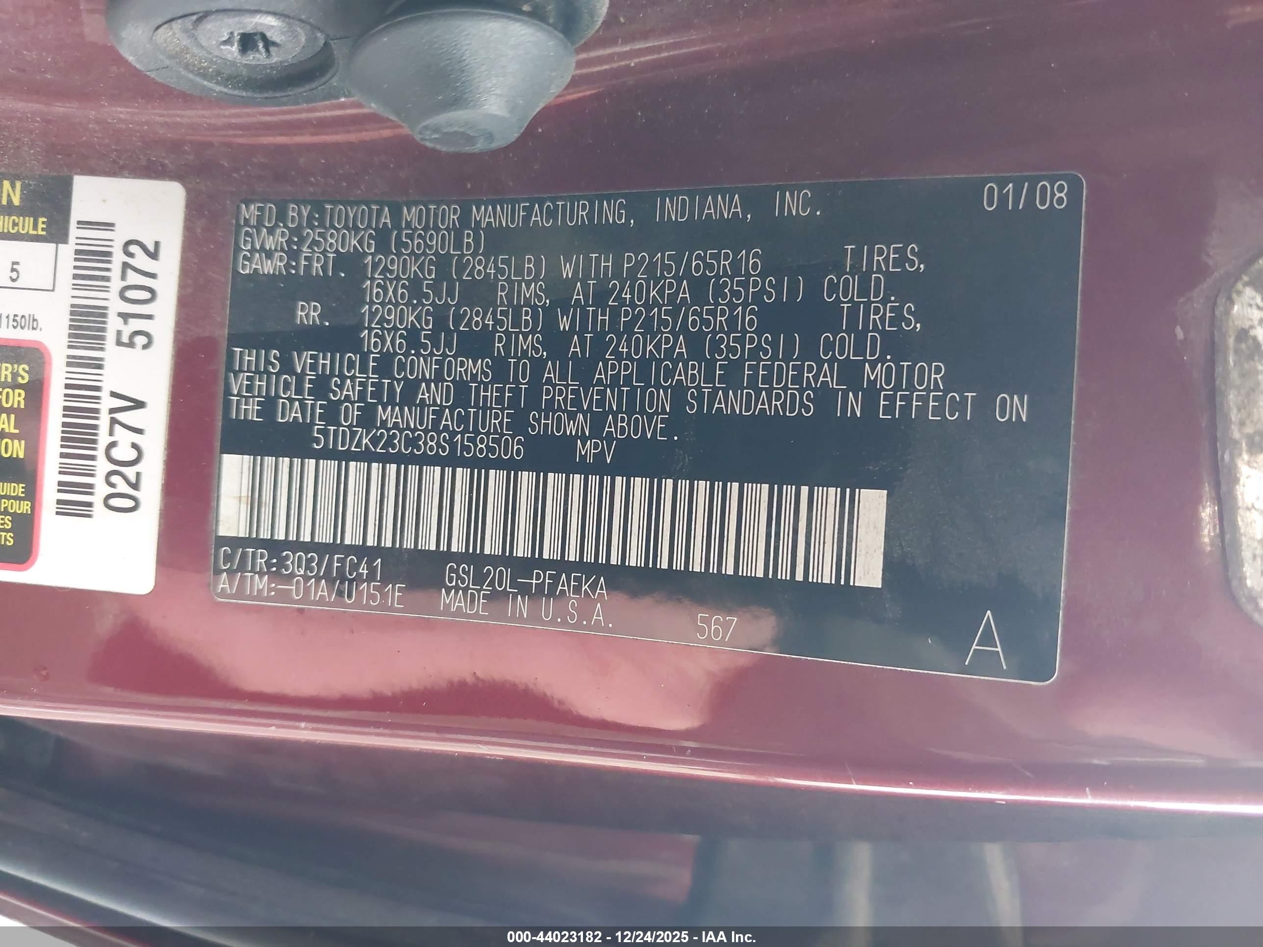 TOYOTA SIENNA image 9