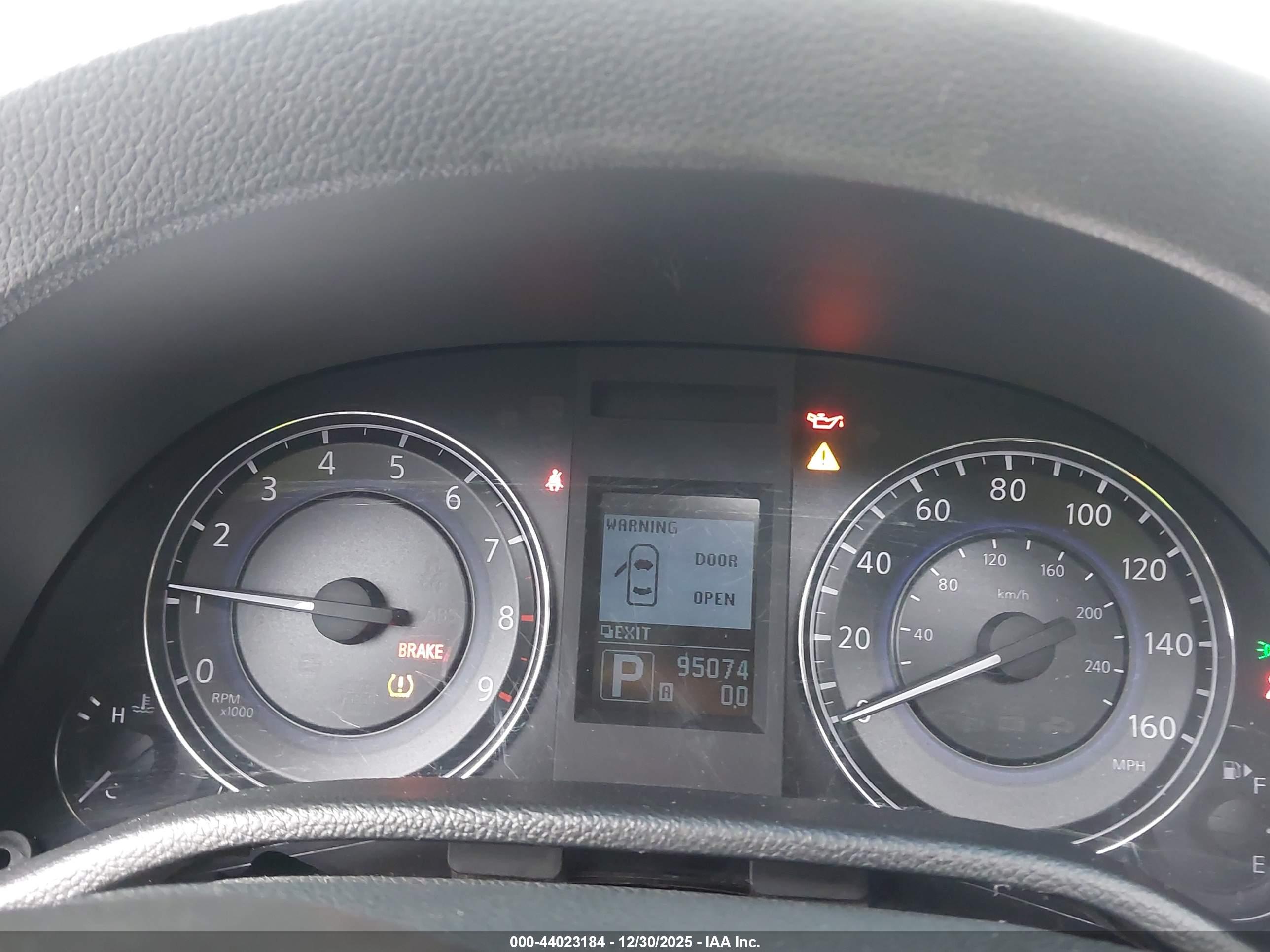 INFINITI G37 image 7