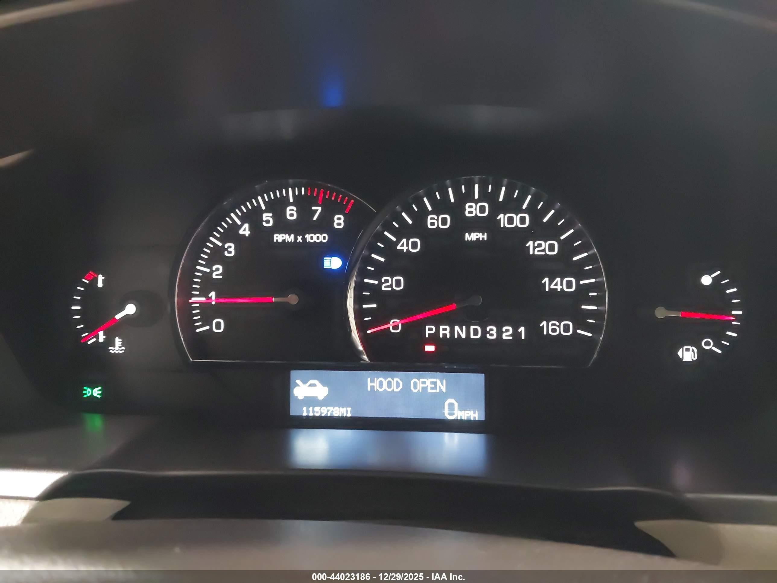 CADILLAC DTS image 7