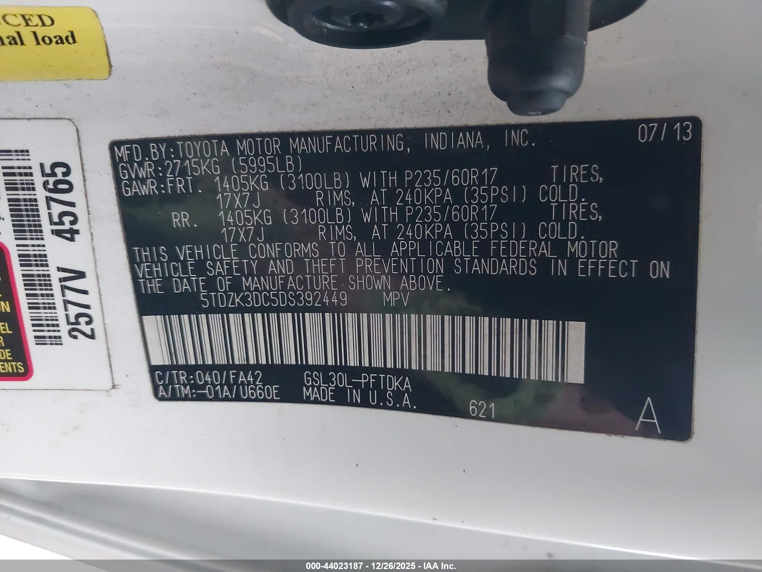 TOYOTA SIENNA image 9