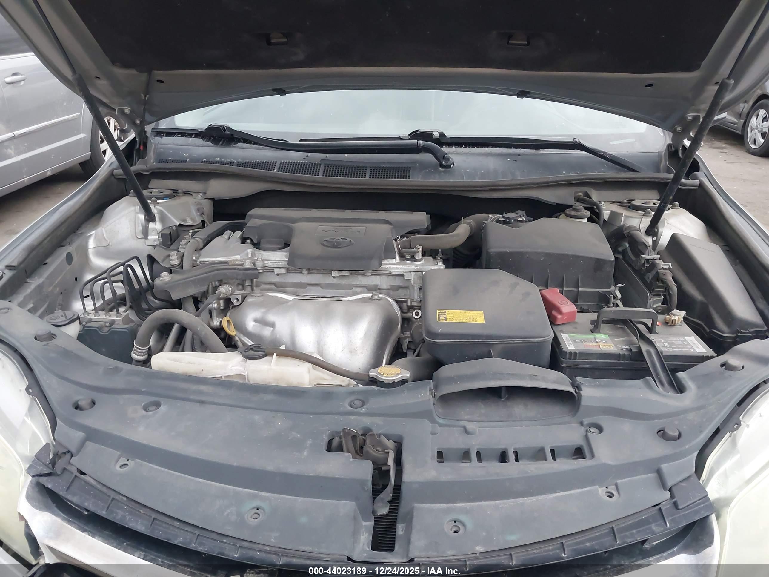 TOYOTA CAMRY image 10