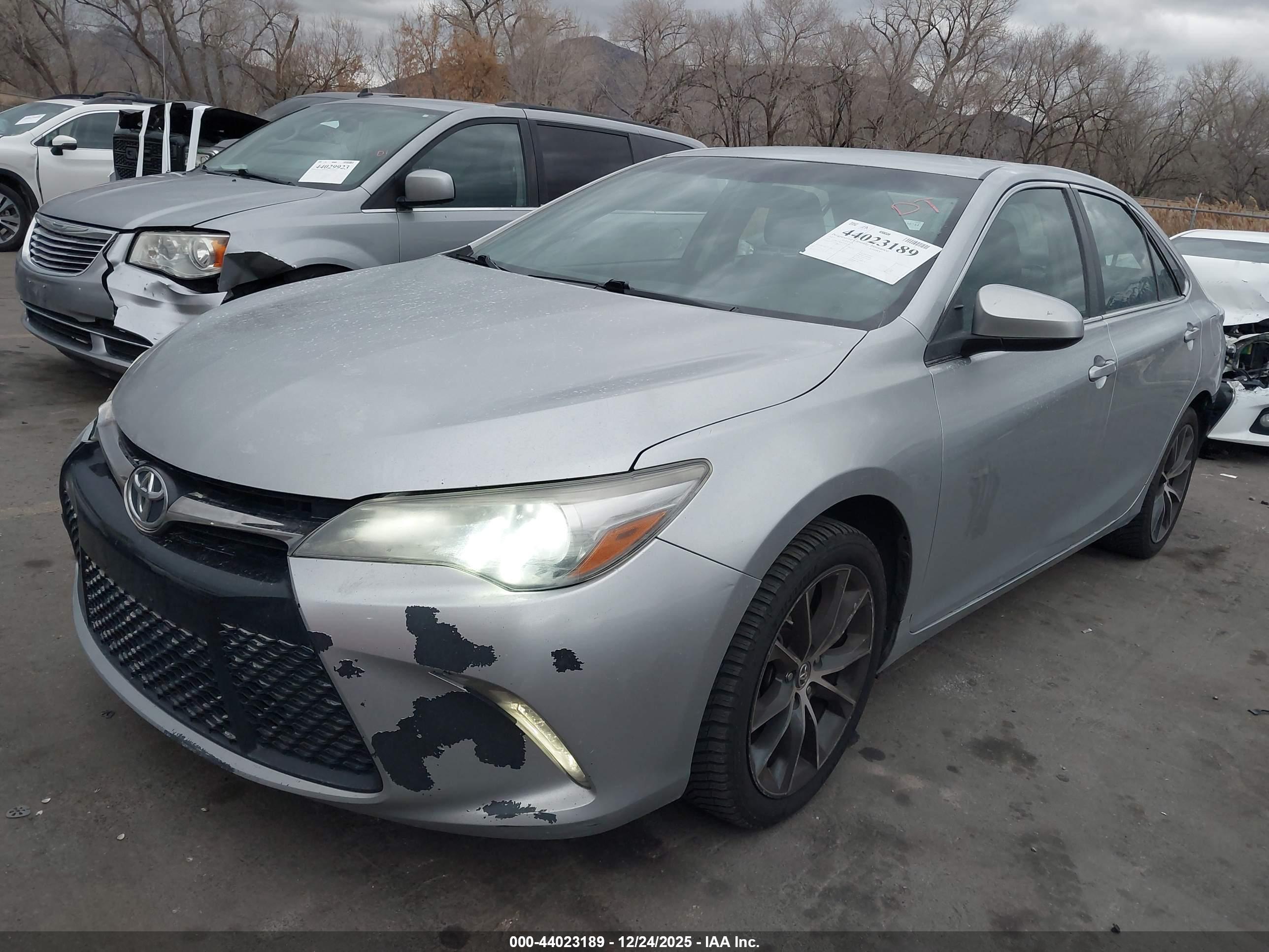TOYOTA CAMRY image 2