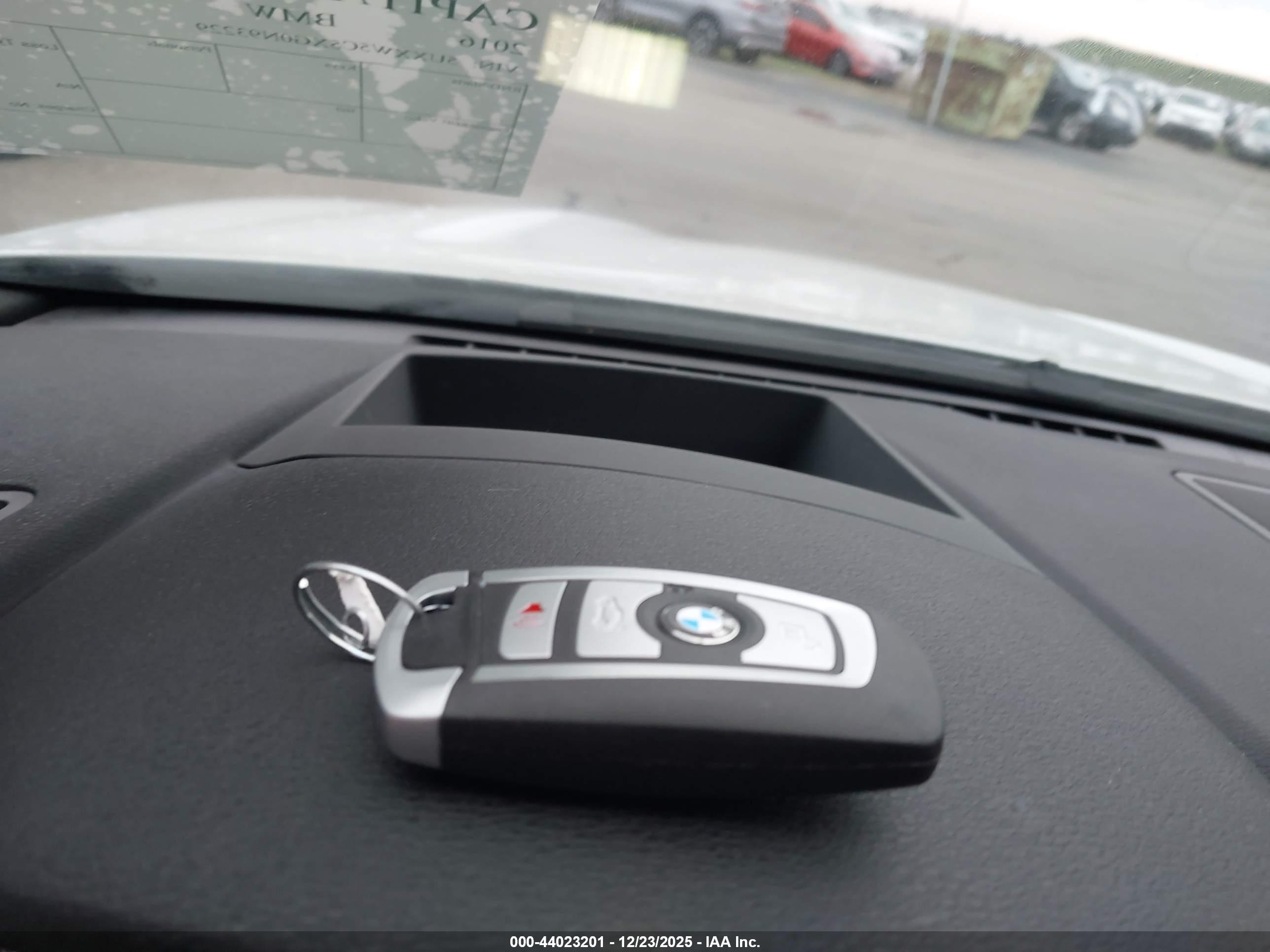 BMW X4 image 11