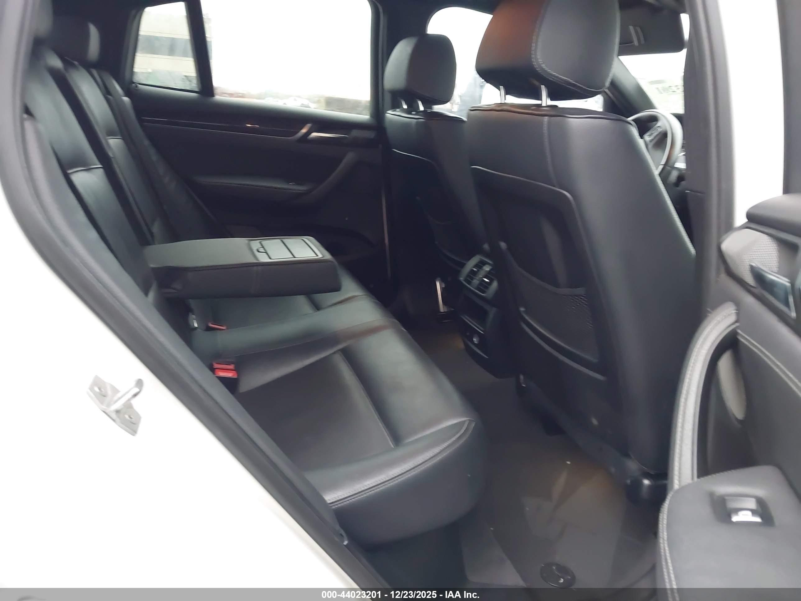 BMW X4 image 8