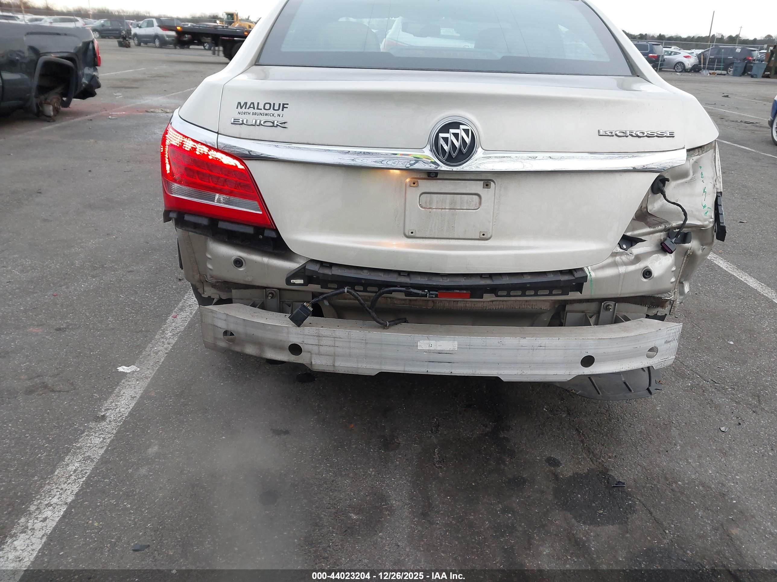 BUICK LACROSSE image 6