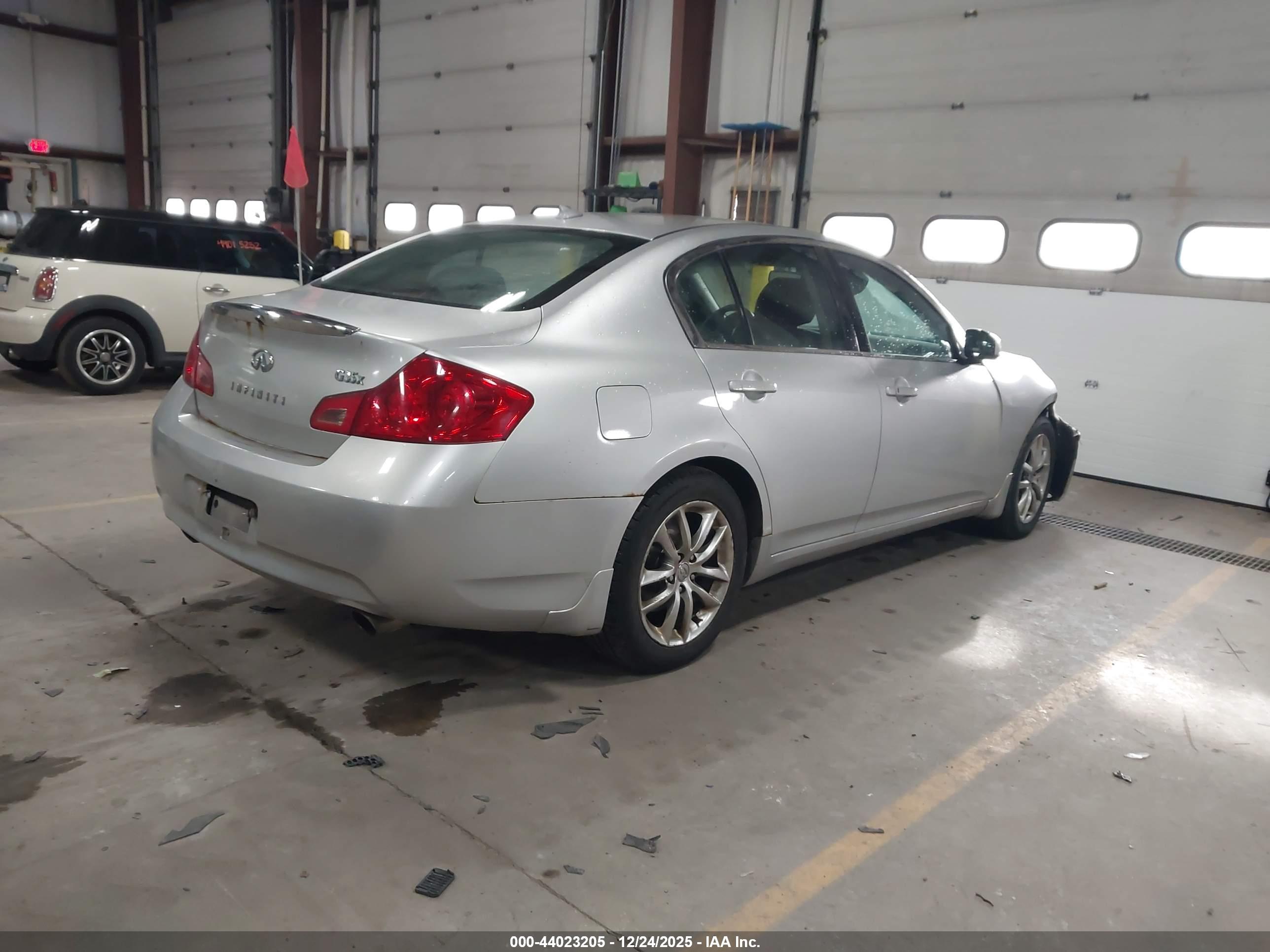 INFINITI G35X image 4