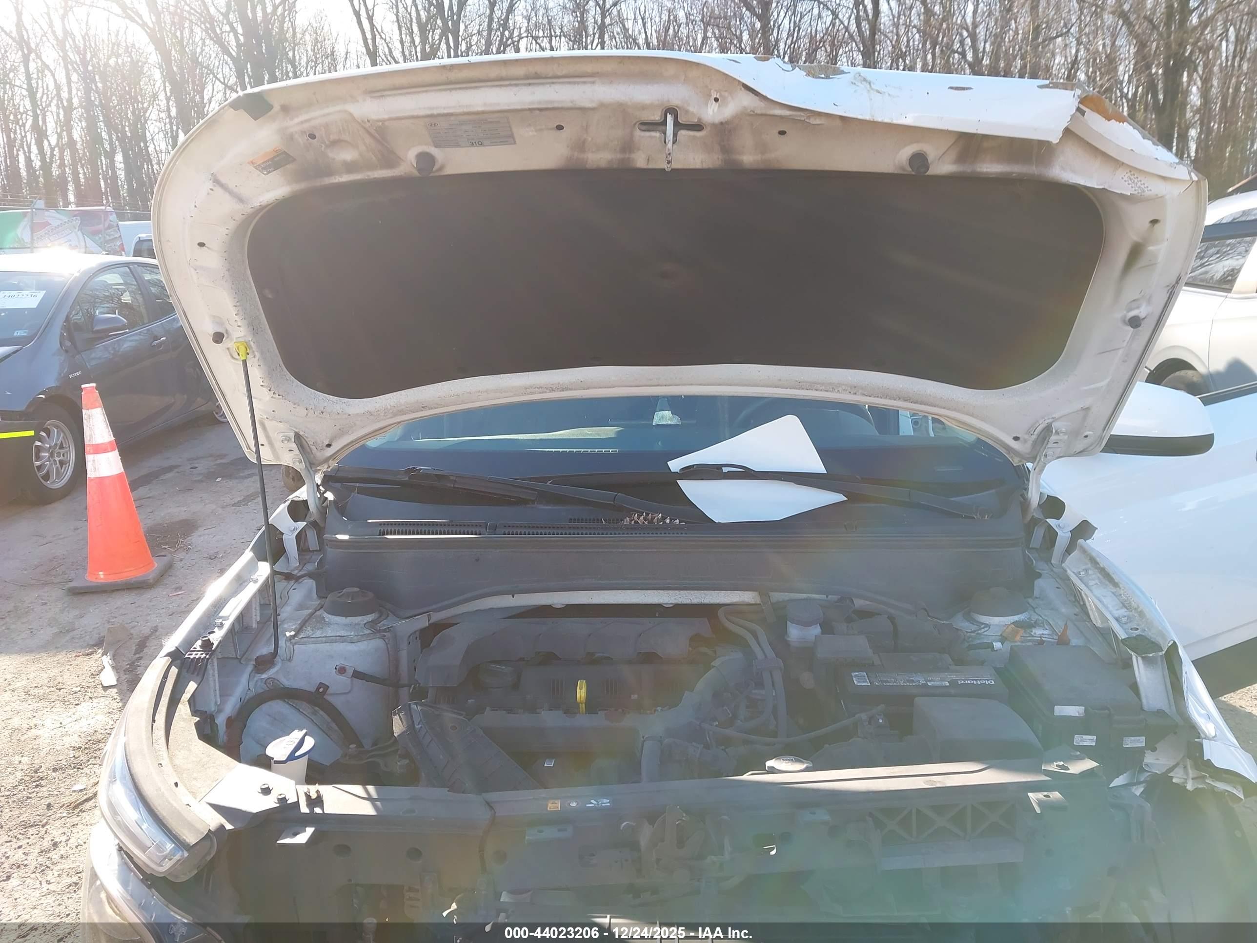 HYUNDAI VENUE image 10