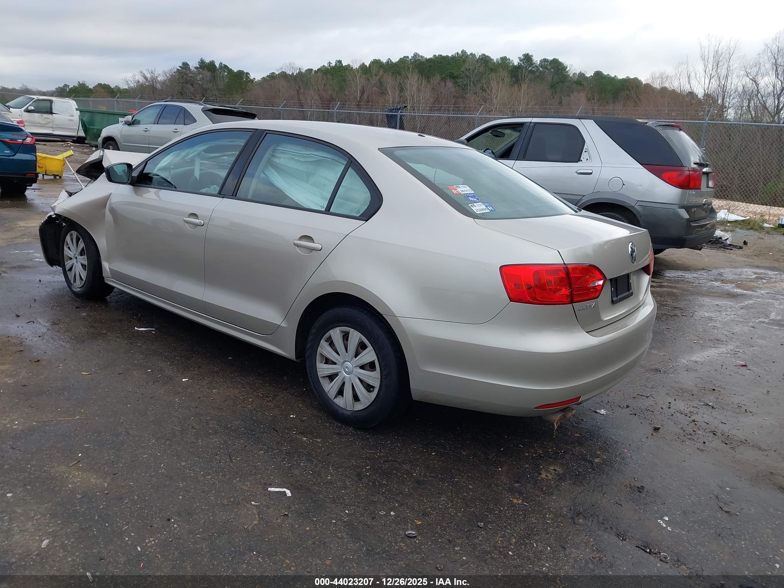 VOLKSWAGEN JETTA image 3