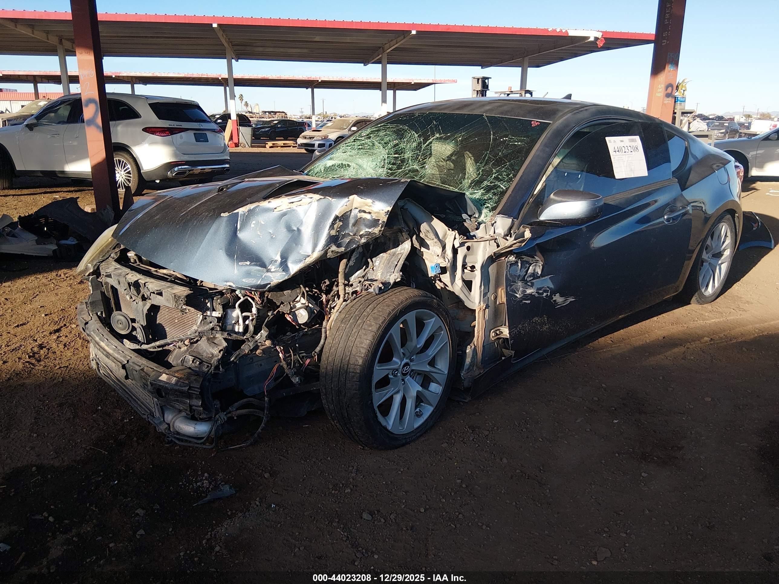 HYUNDAI GENESIS image 6