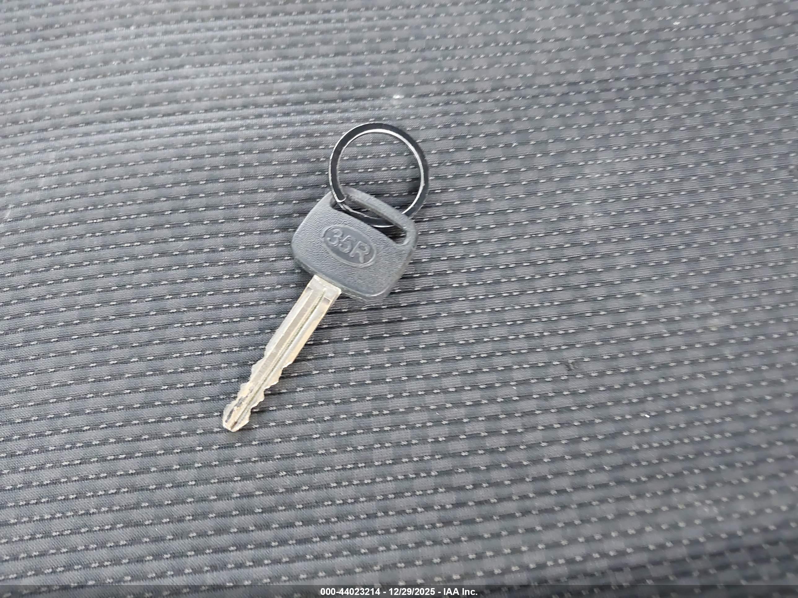 SCION XB image 11
