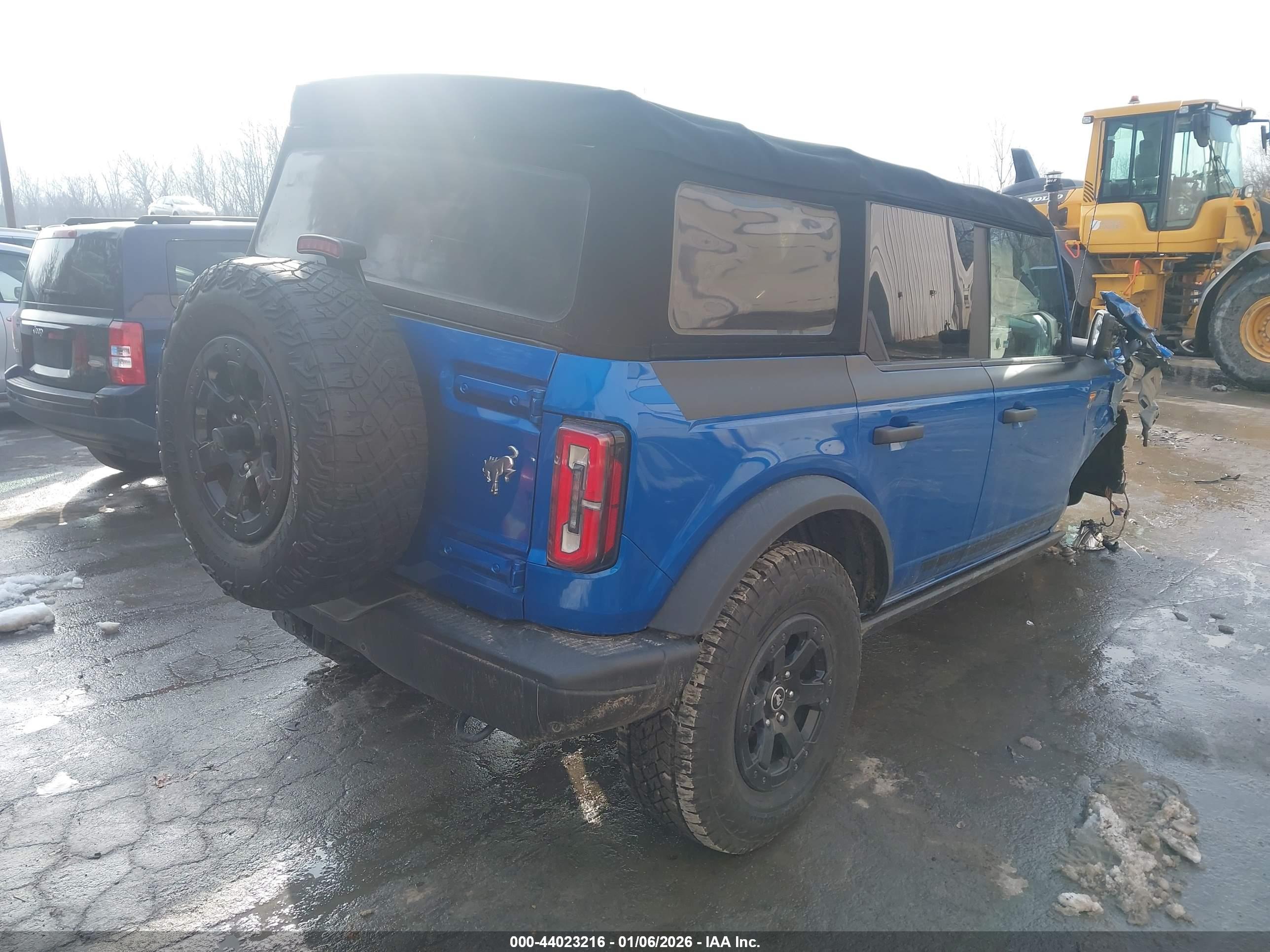 FORD BRONCO image 4