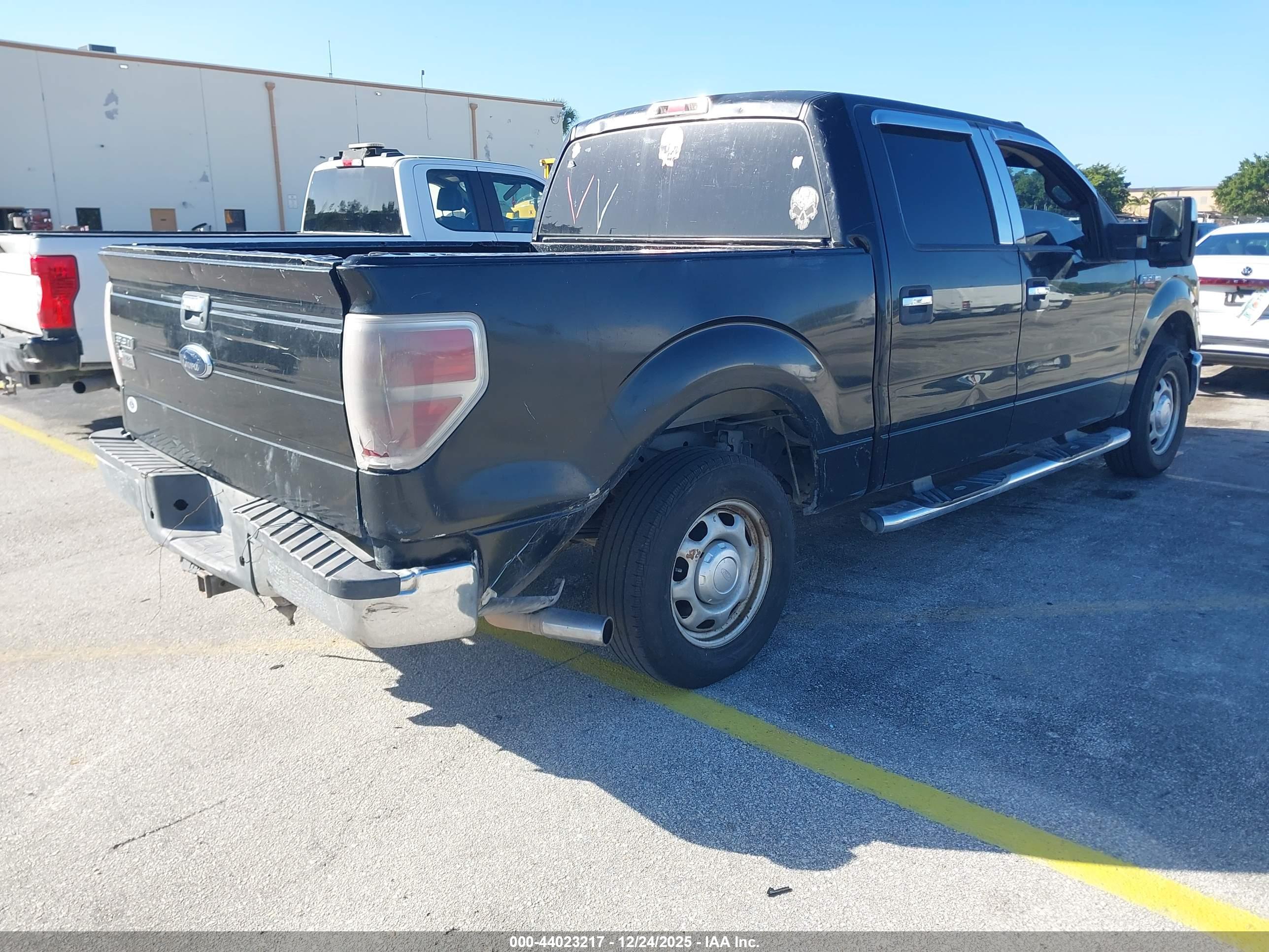 FORD F-150 image 4