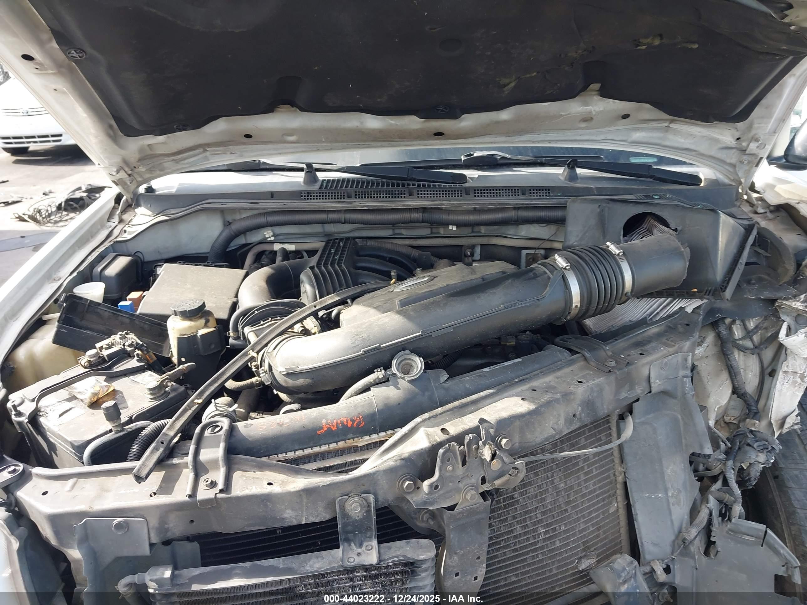 NISSAN FRONTIER image 10