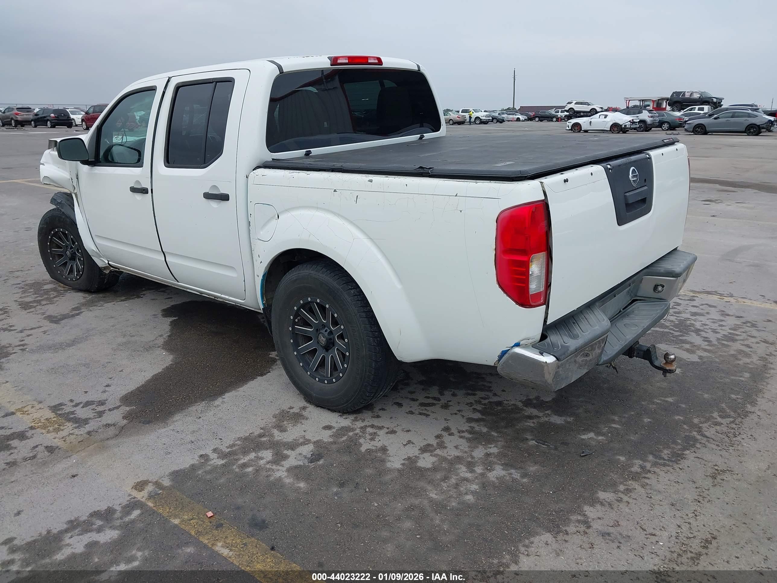 NISSAN FRONTIER image 3