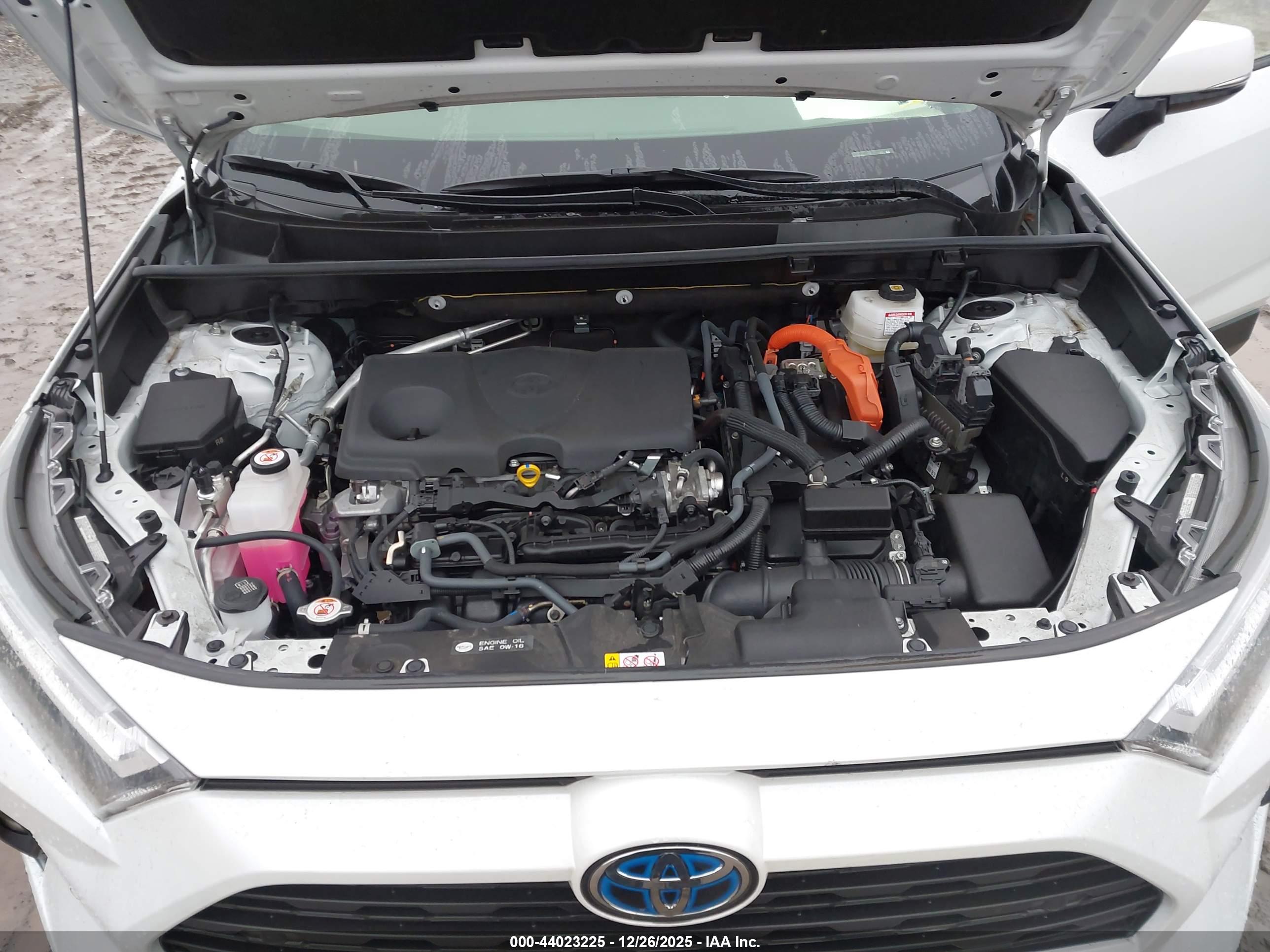 TOYOTA RAV4 image 10
