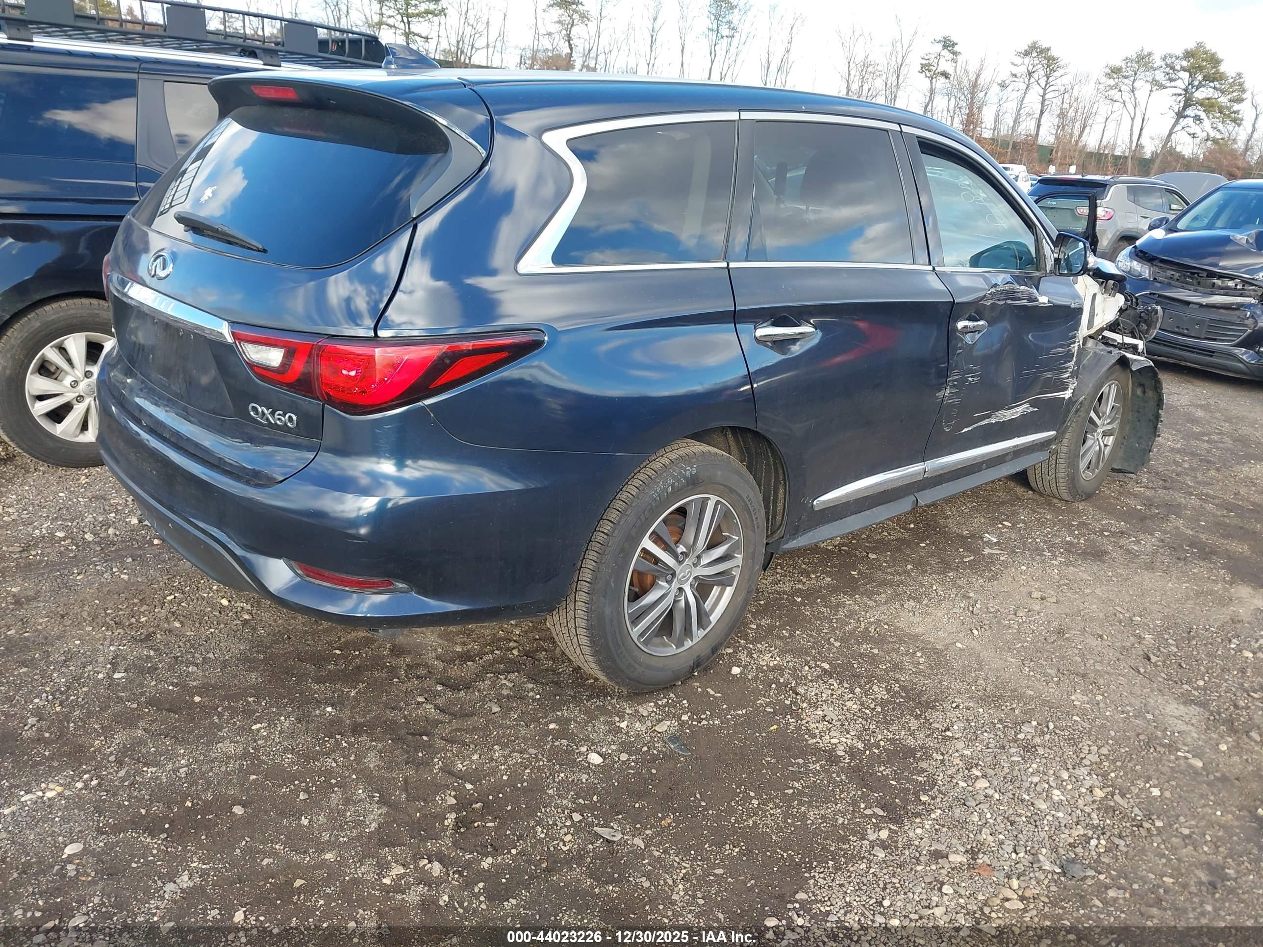 INFINITI QX60 image 4