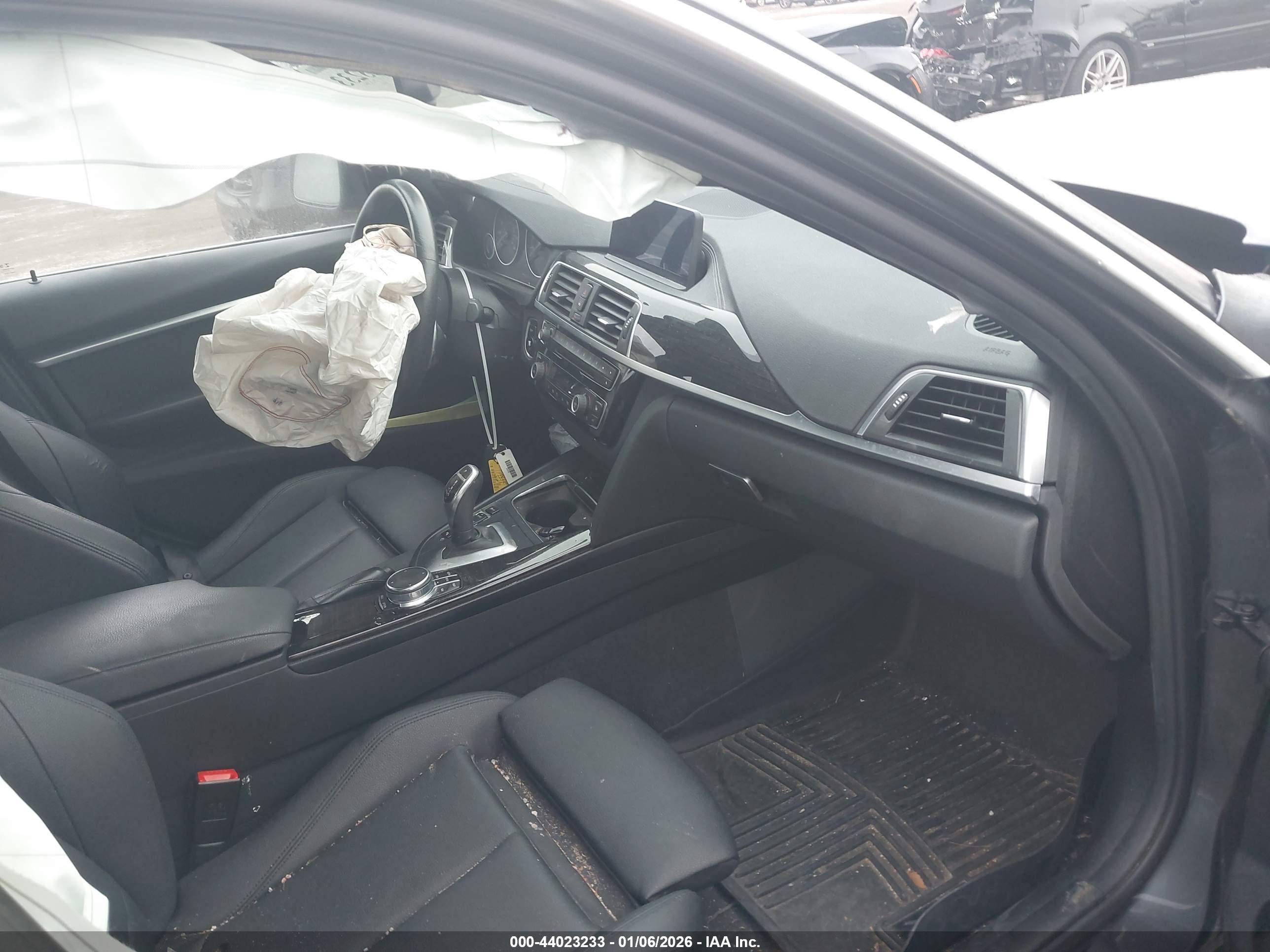 BMW 330I image 5