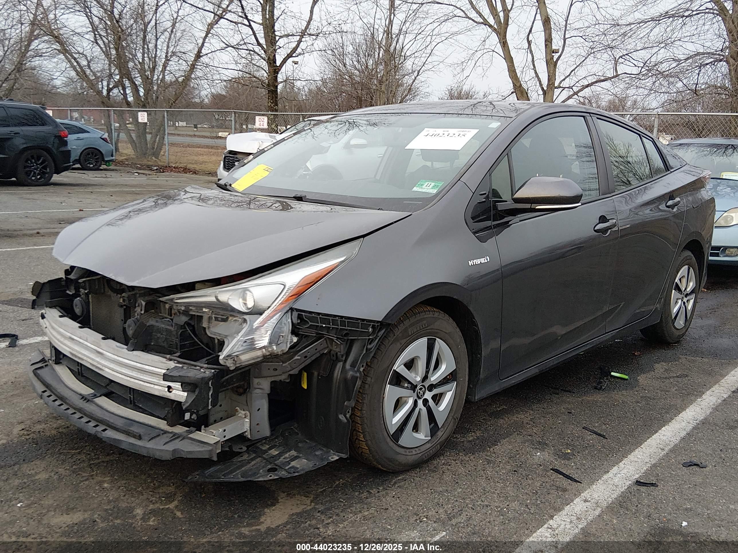 TOYOTA PRIUS image 2