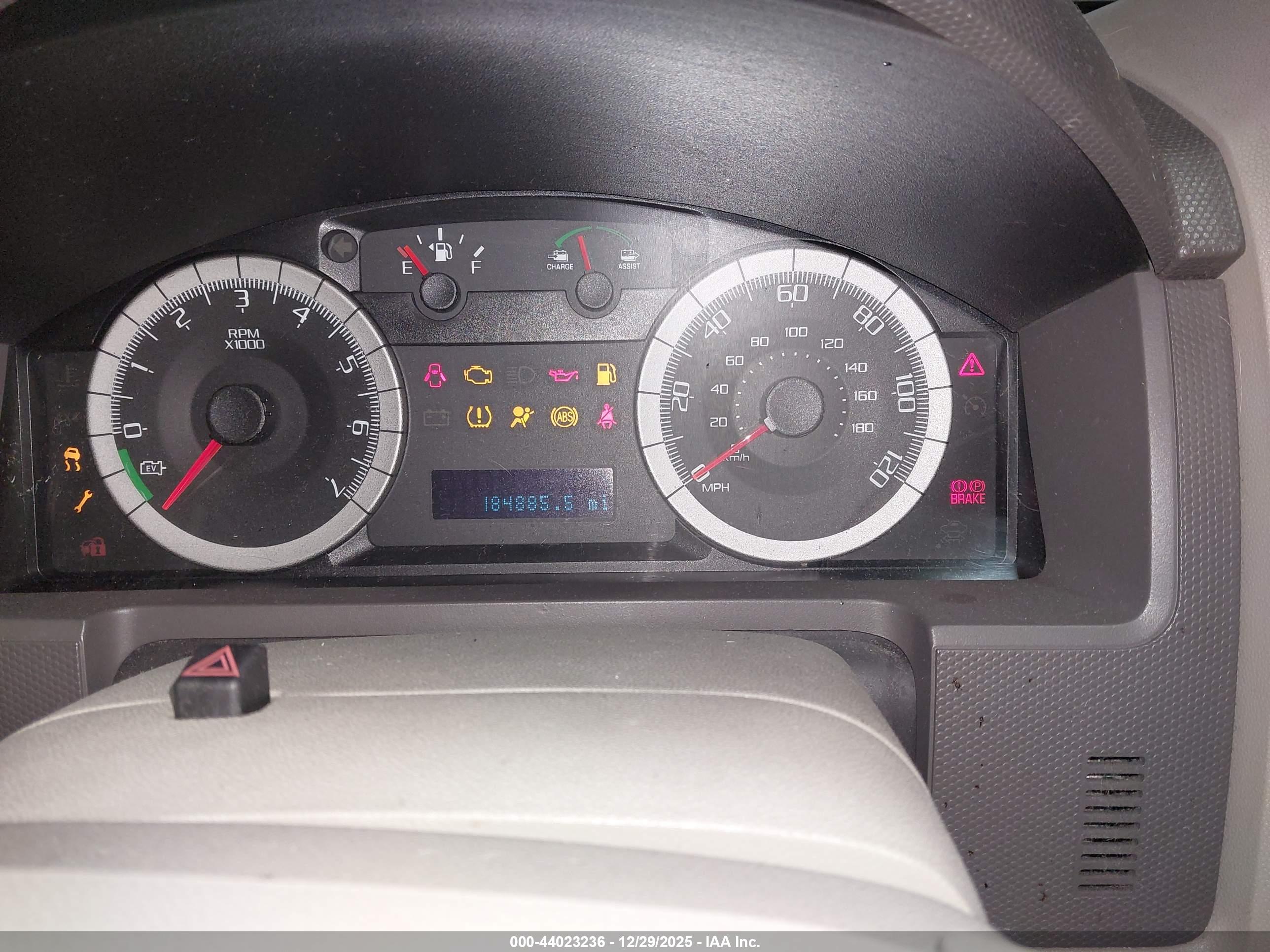 FORD ESCAPE image 7