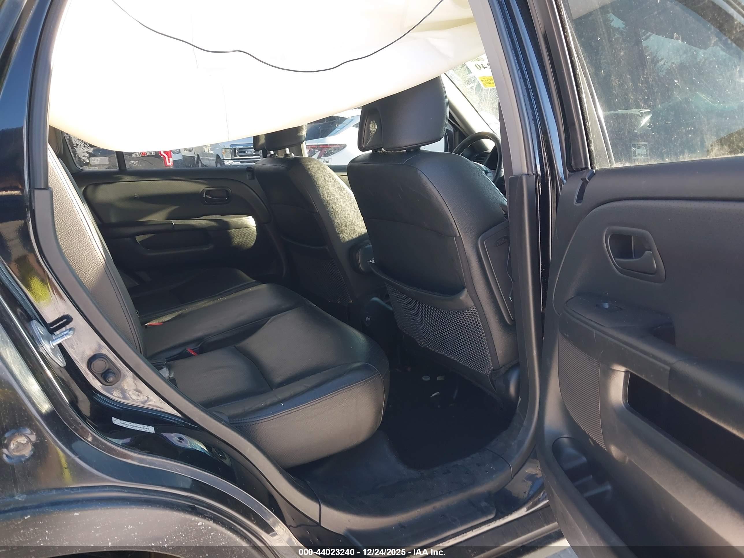 HONDA CR-V image 8