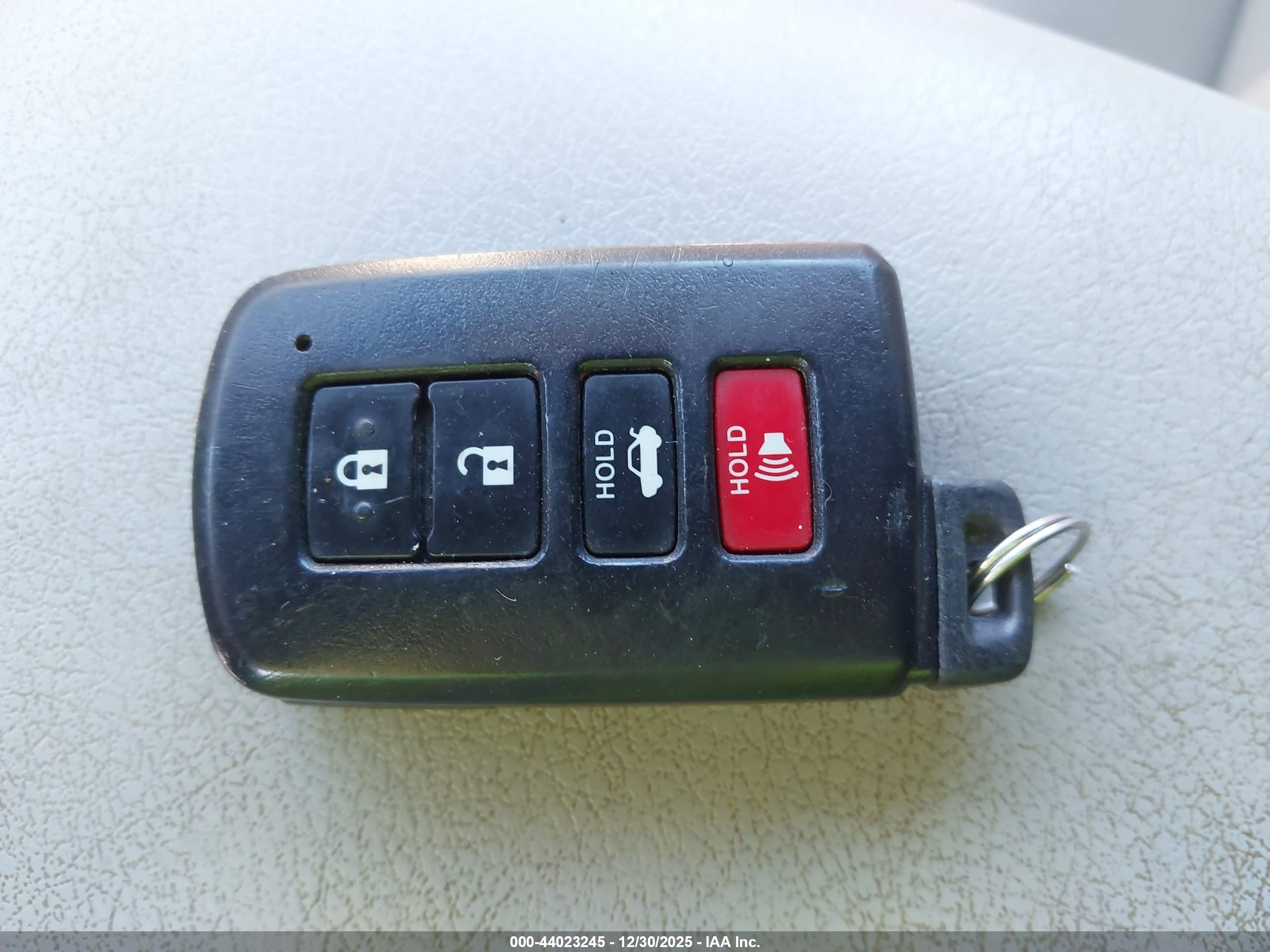 TOYOTA CAMRY image 11