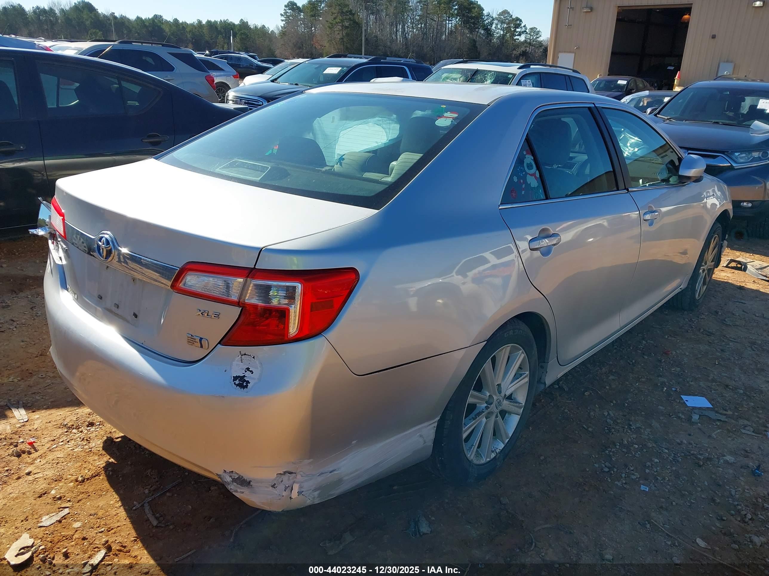 TOYOTA CAMRY image 4