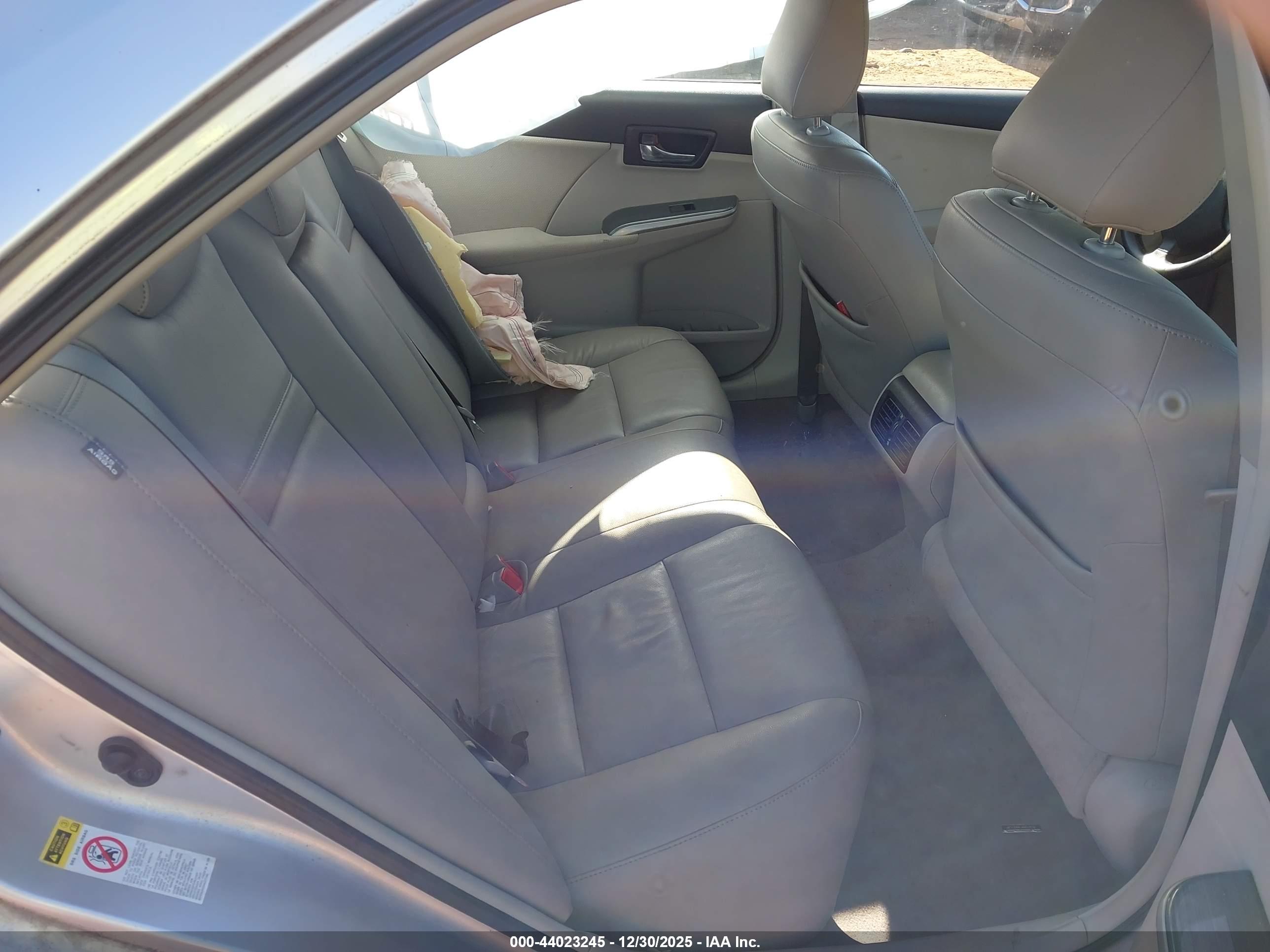 TOYOTA CAMRY image 8