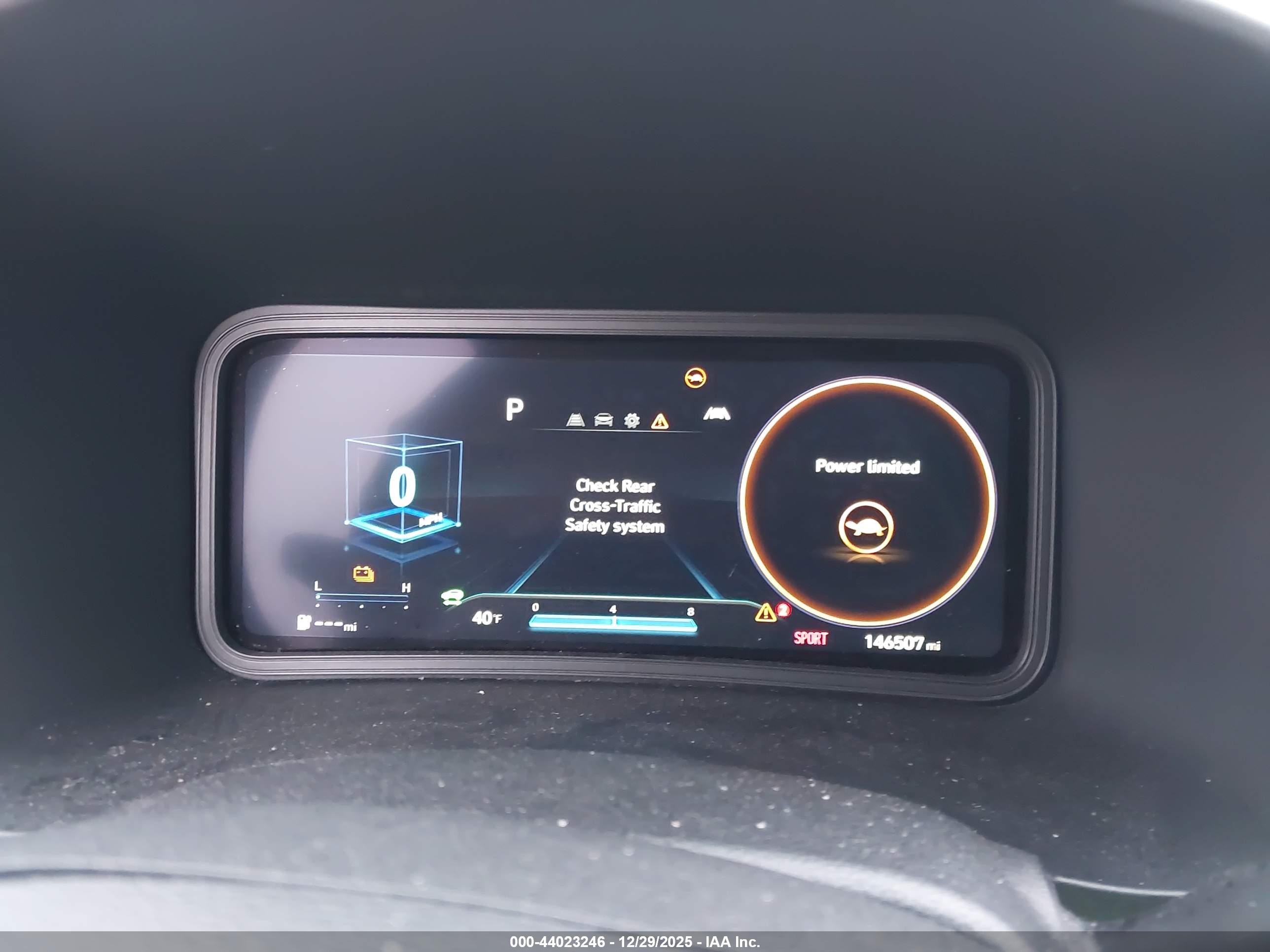 HYUNDAI KONA image 7