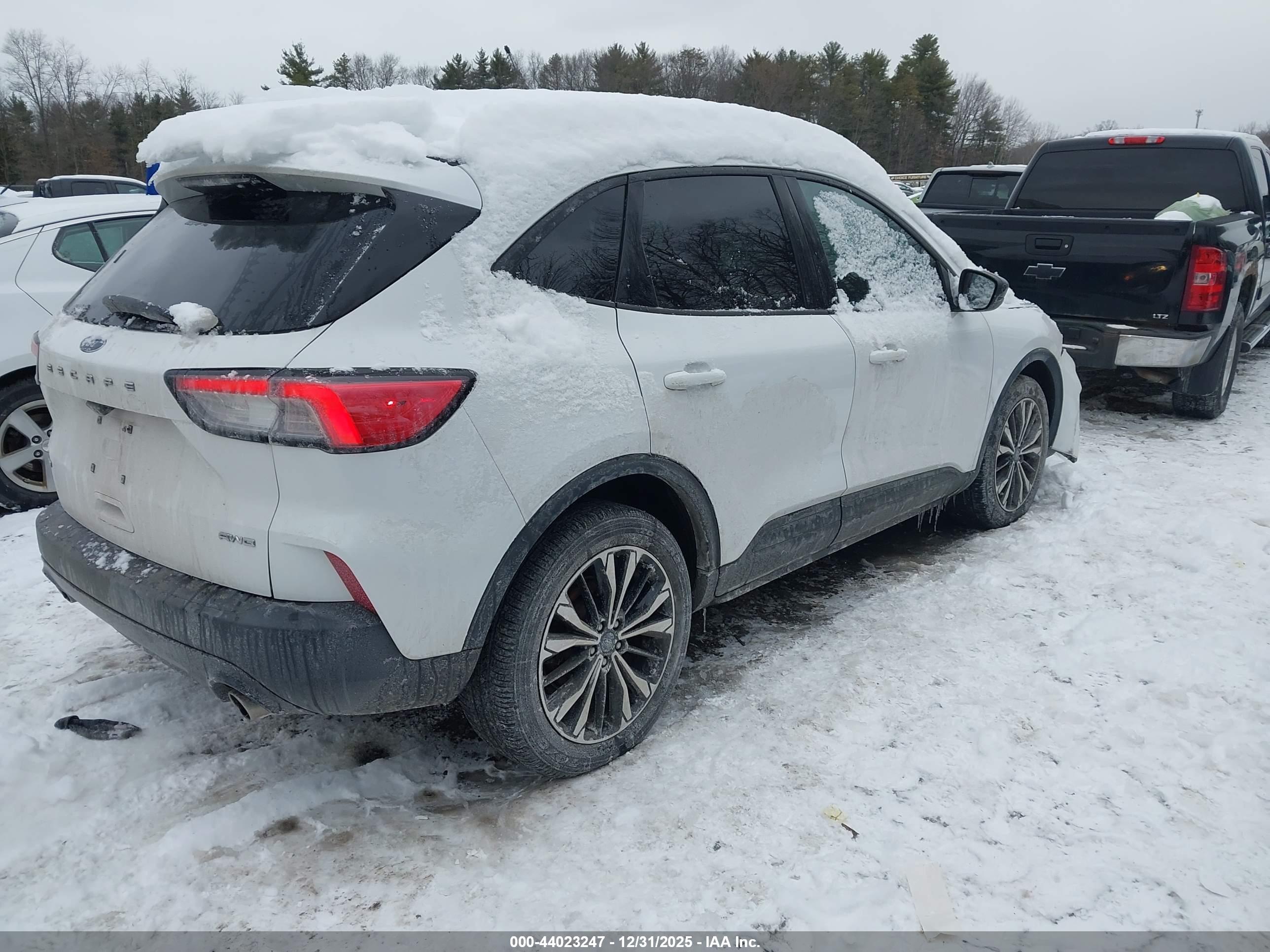 FORD ESCAPE image 4