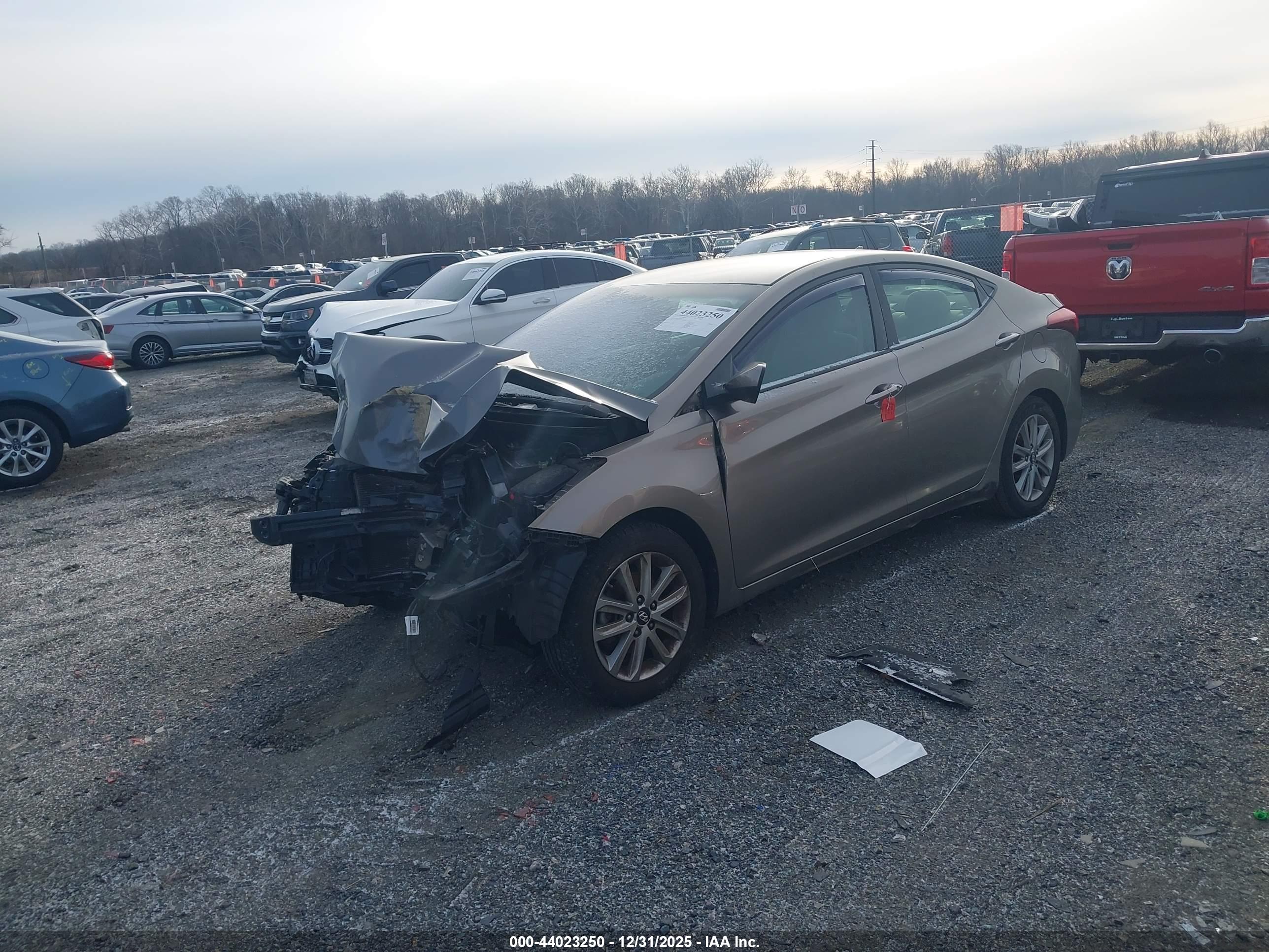 HYUNDAI ELANTRA image 2