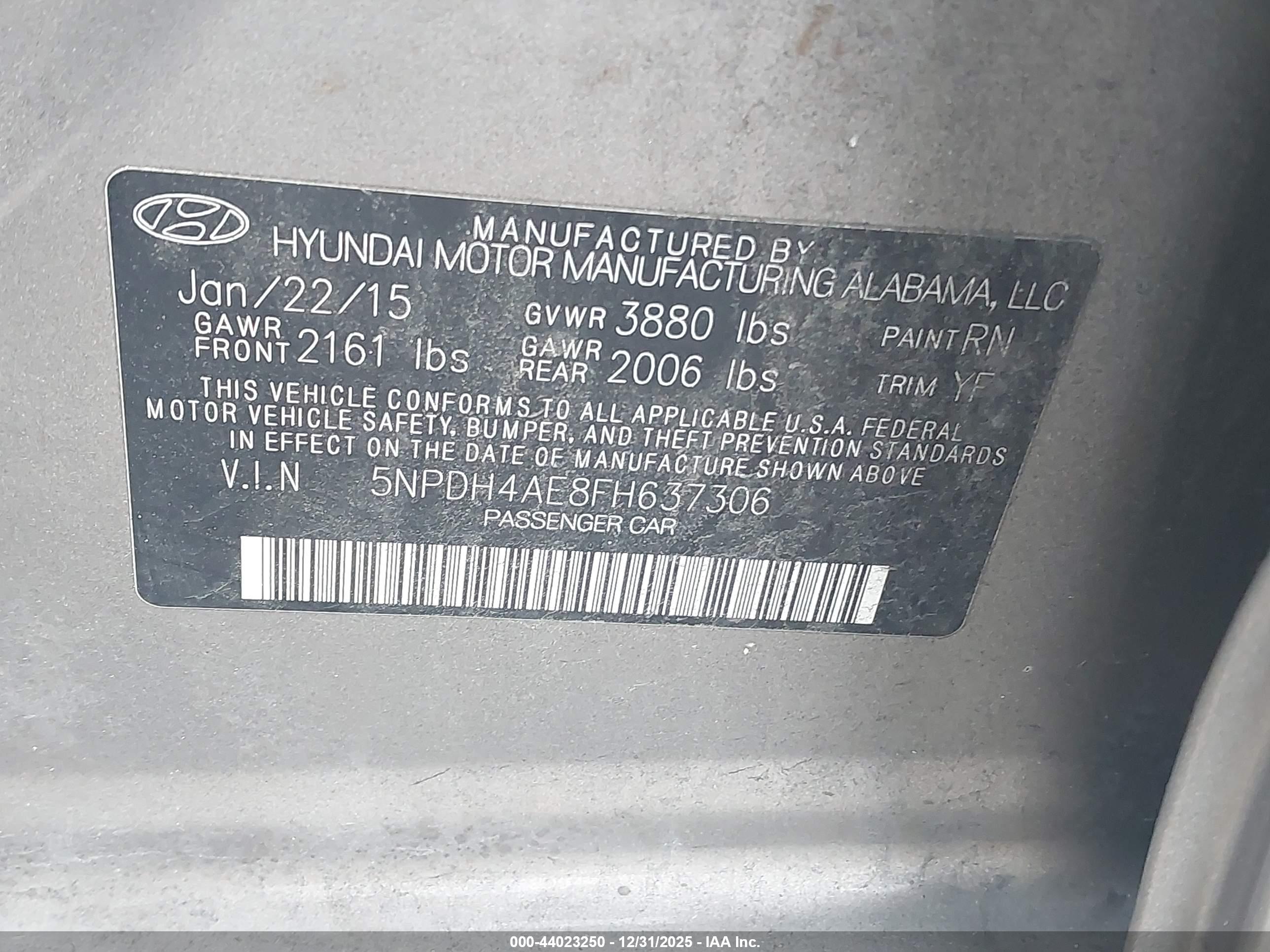 HYUNDAI ELANTRA image 9