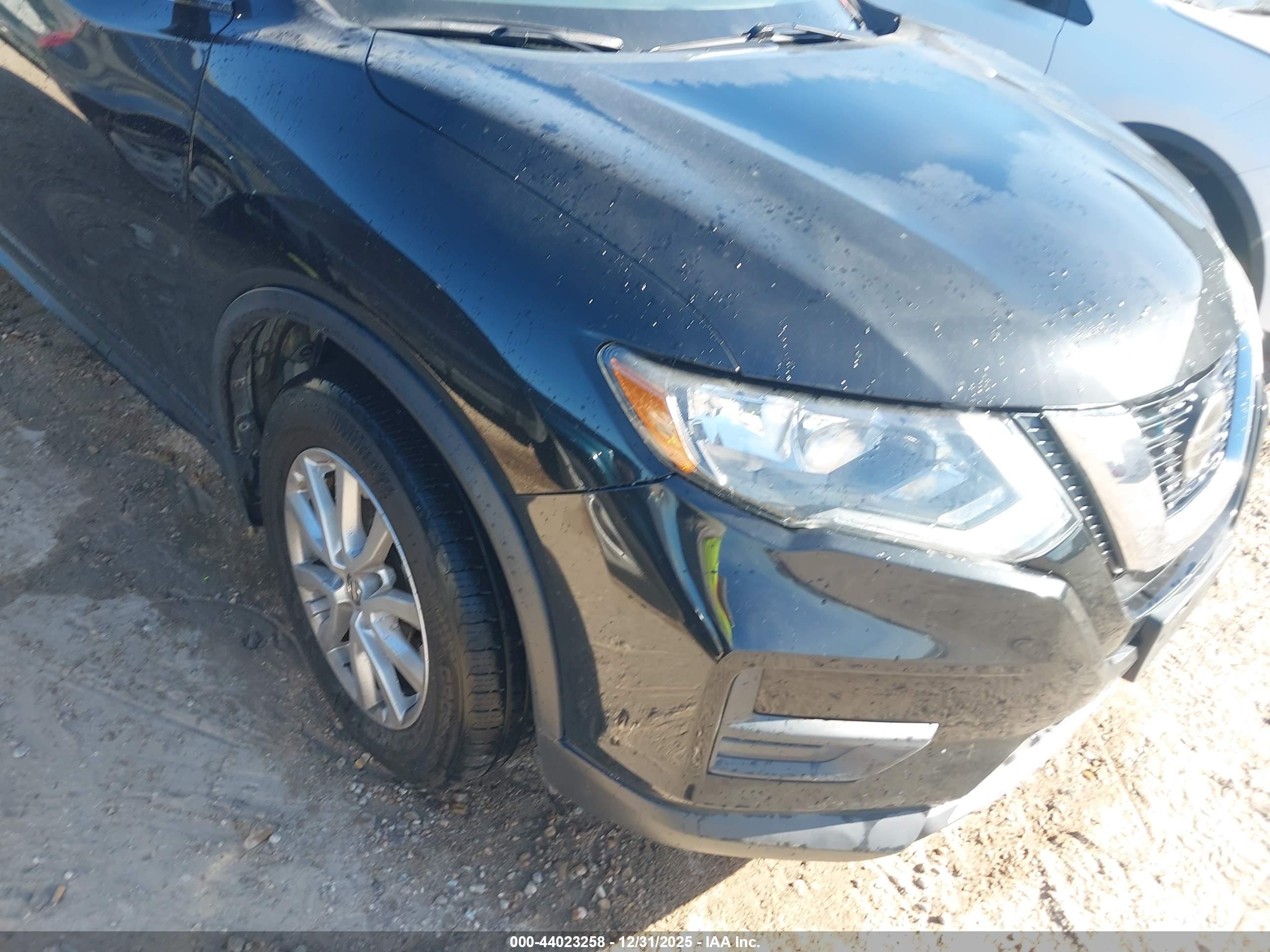 NISSAN ROGUE image 6