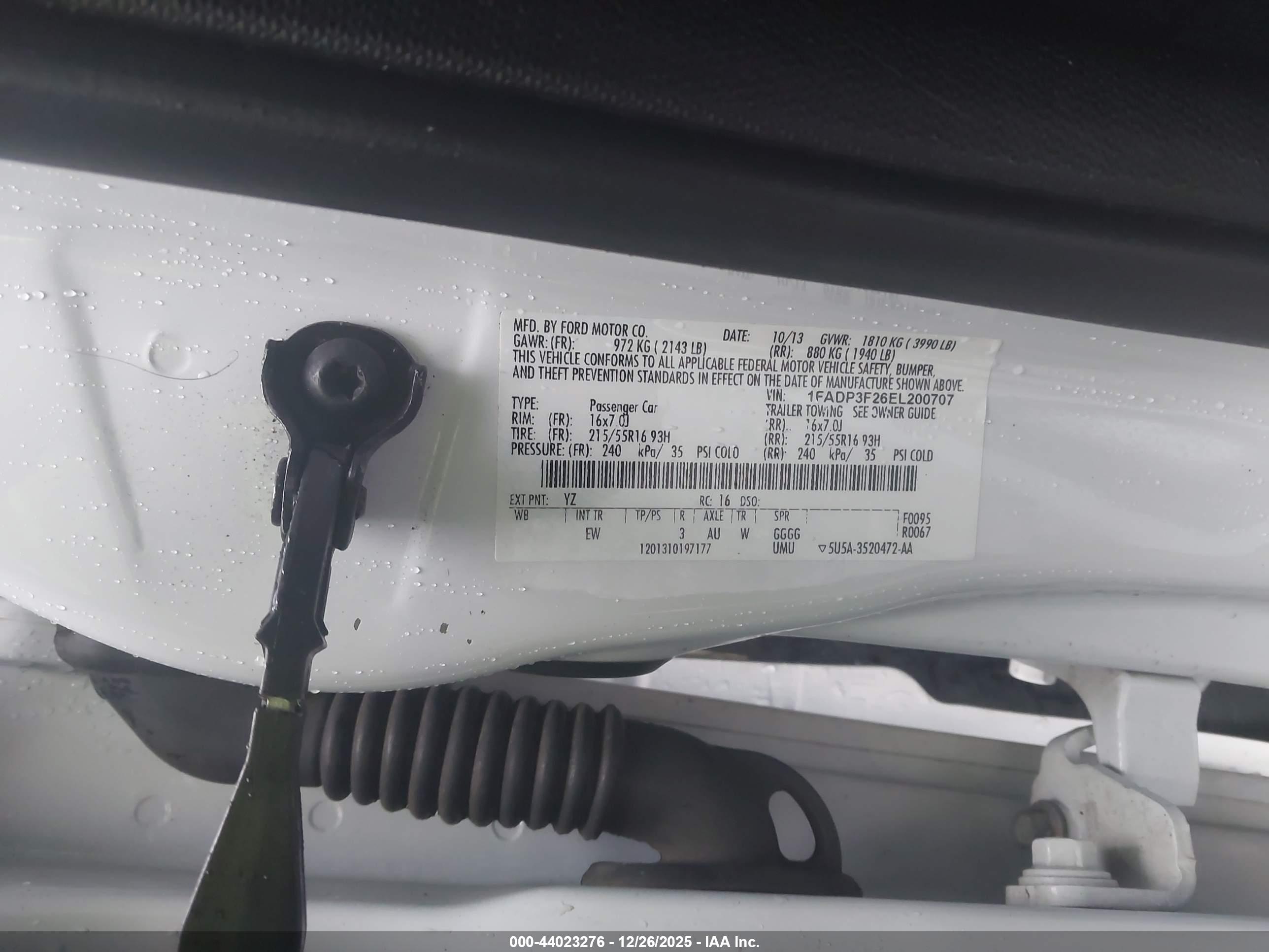 FORD FOCUS image 9