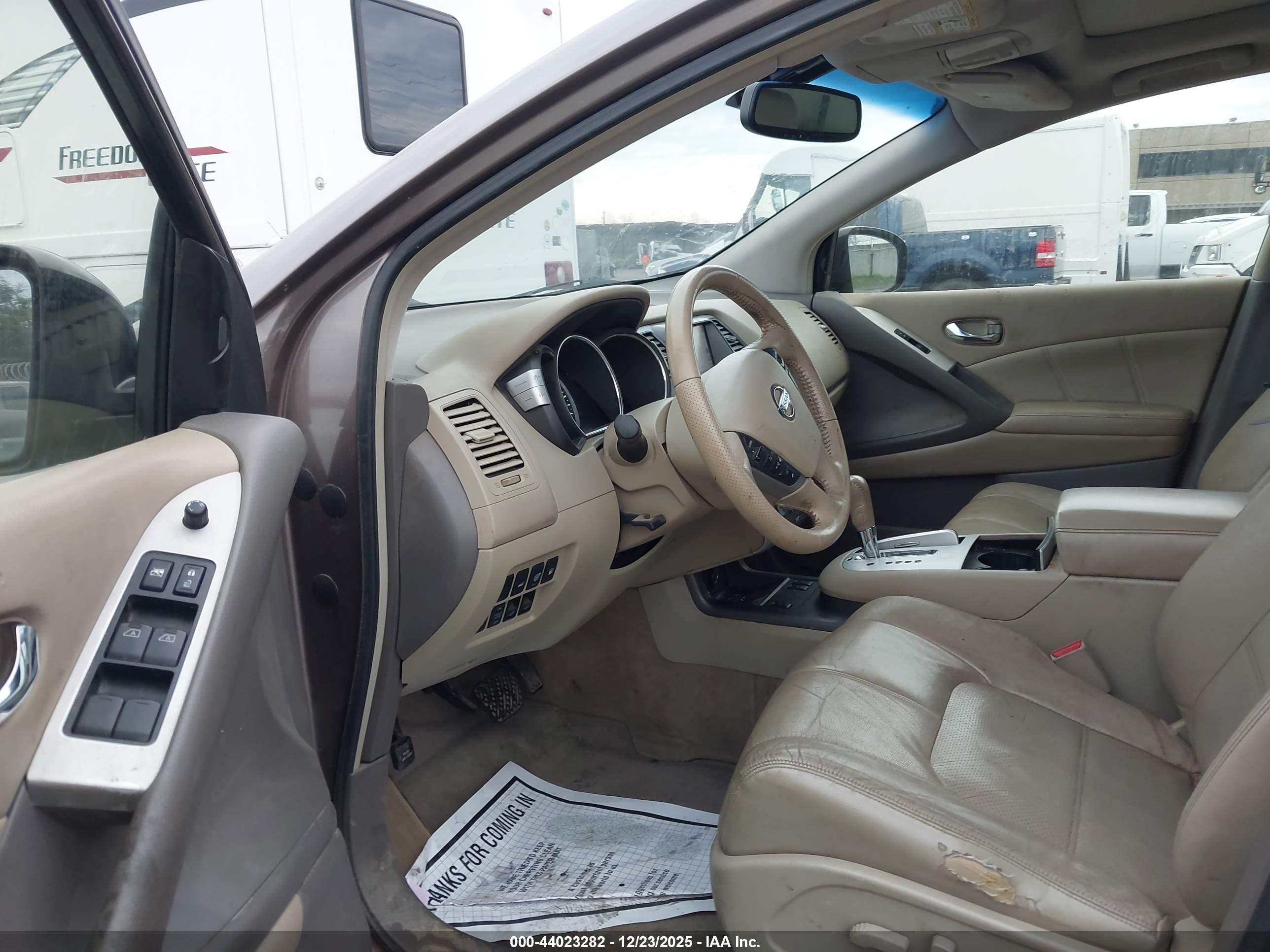 NISSAN MURANO image 5