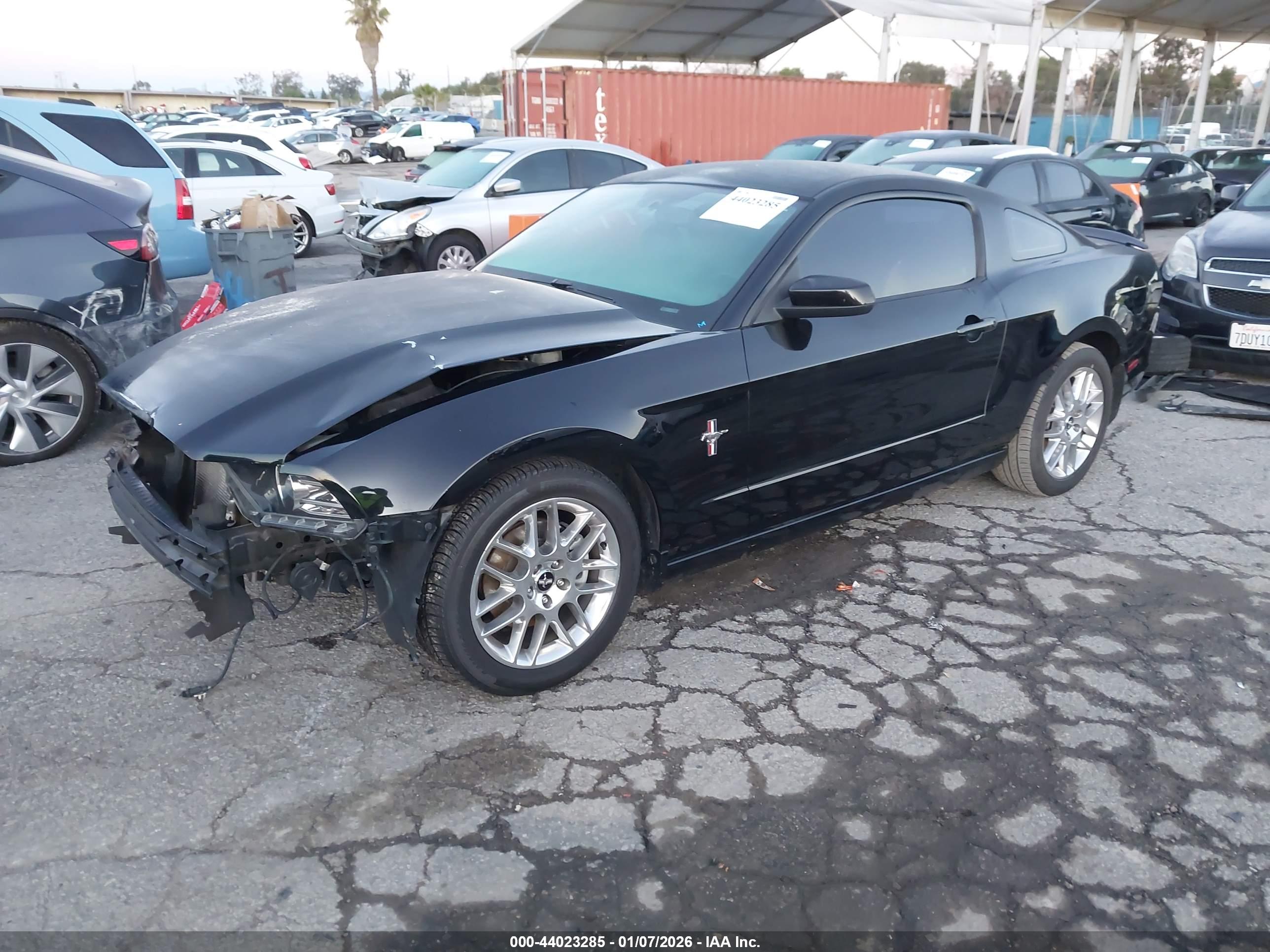 FORD MUSTANG image 2