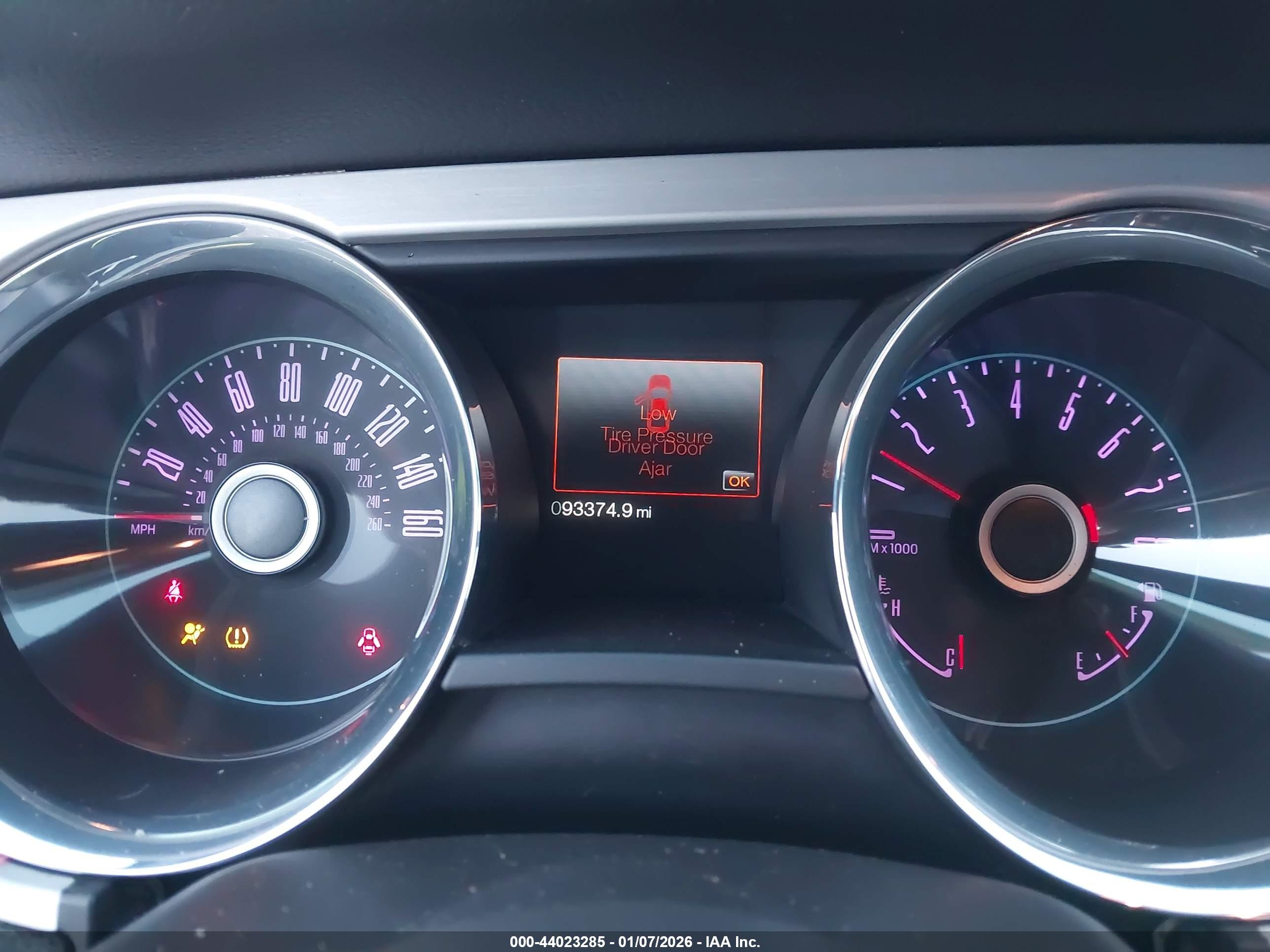 FORD MUSTANG image 7