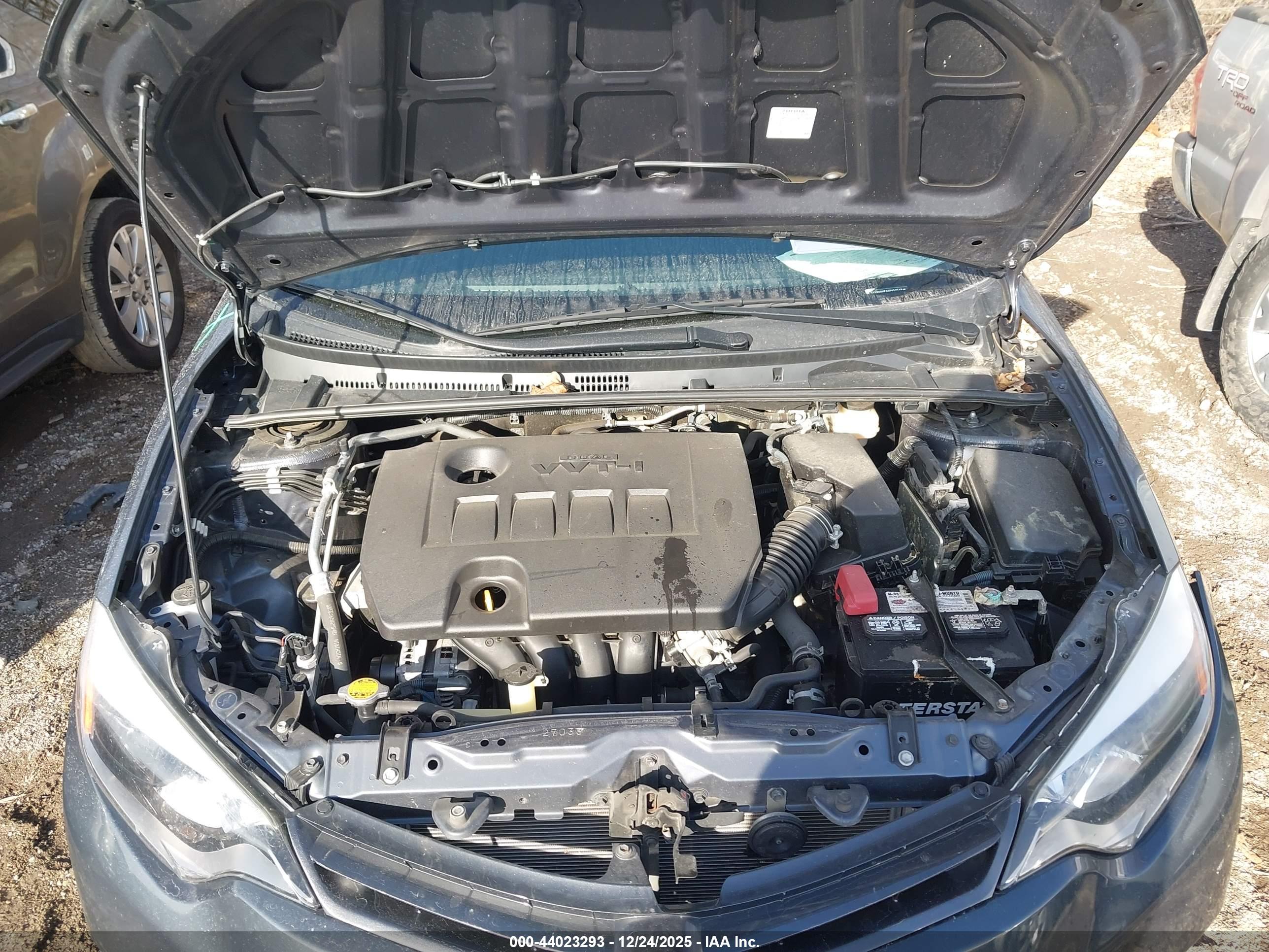 TOYOTA COROLLA image 10
